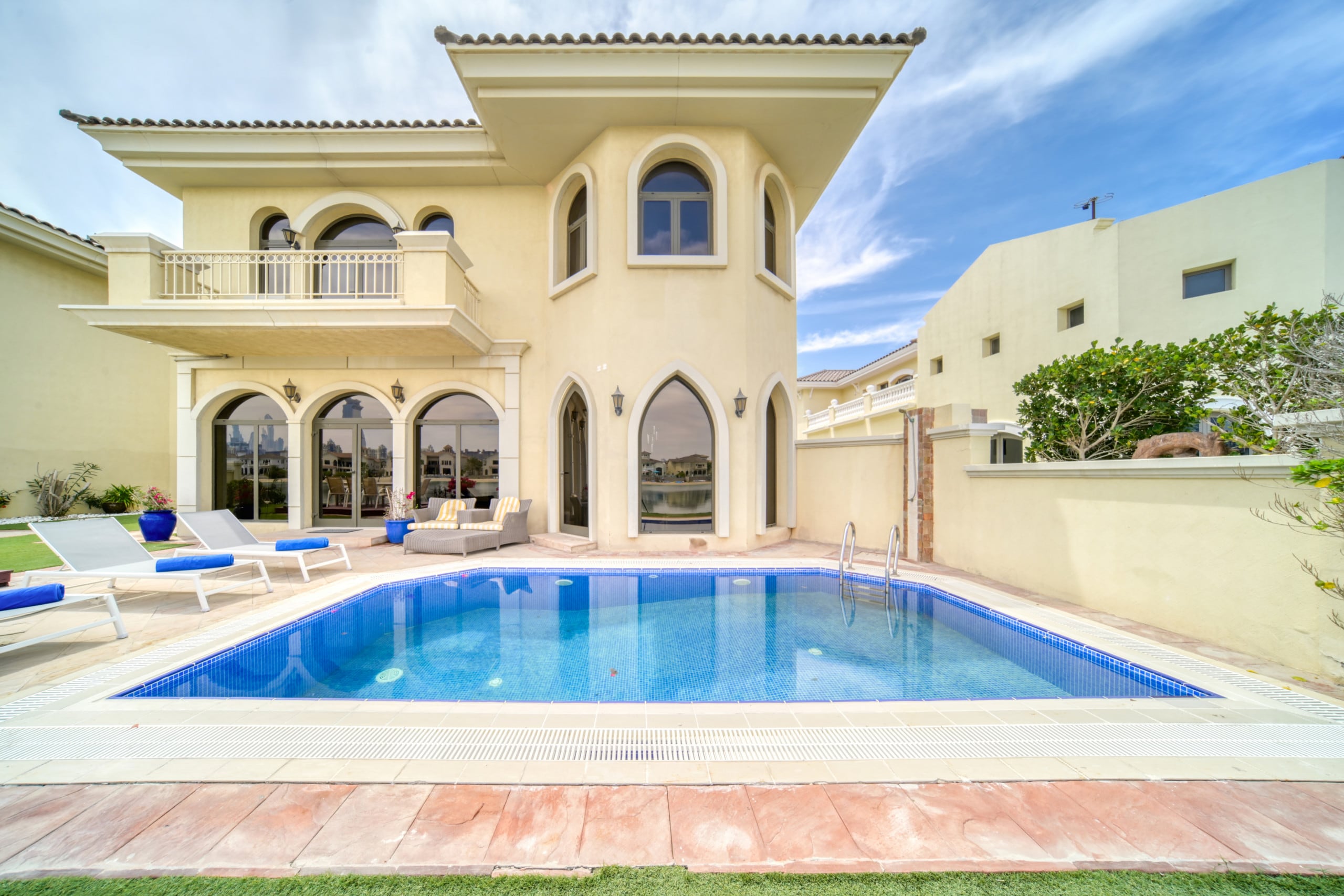 Property Image 2 - Premier 6BR Villa with Assistant’s Room and Private Pool in Frond E Palm Jumeirah by Property Manager