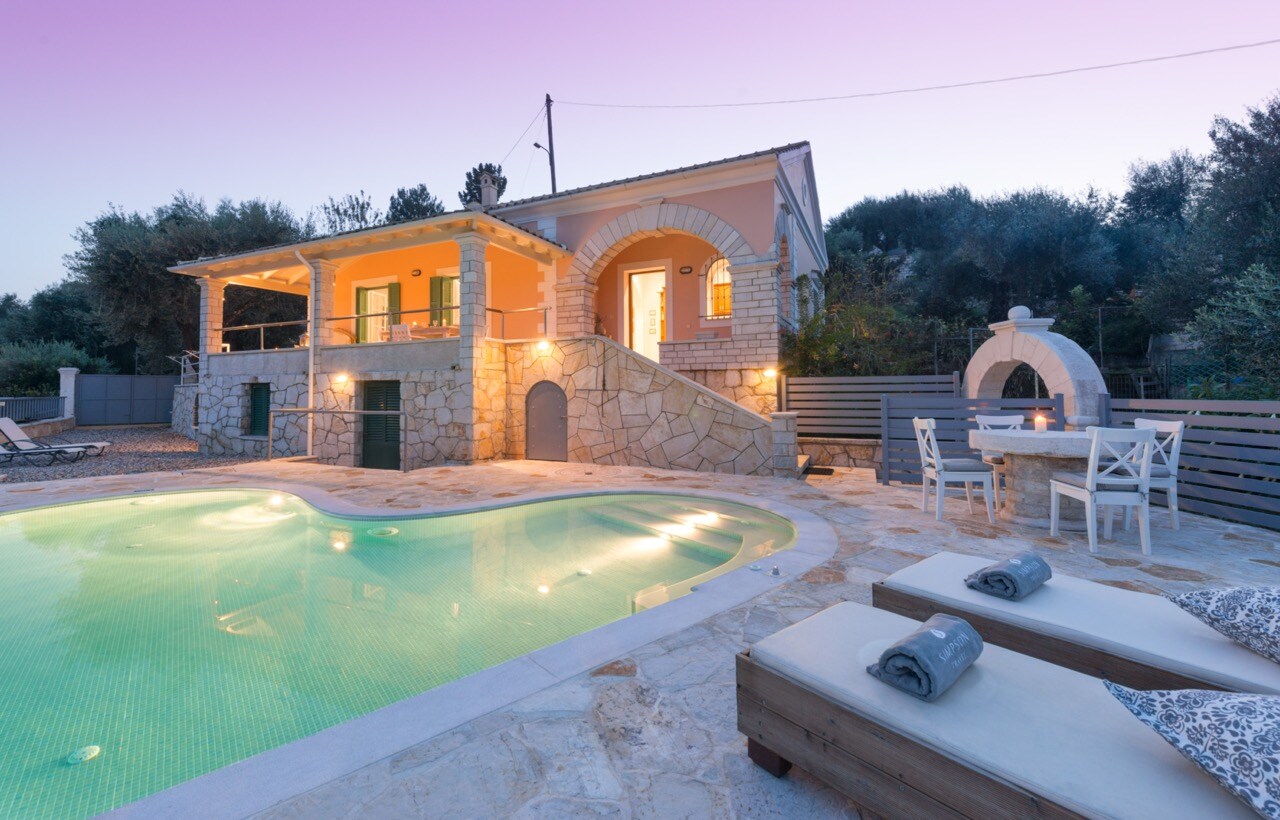 Property Image 1 - Villa Rahi