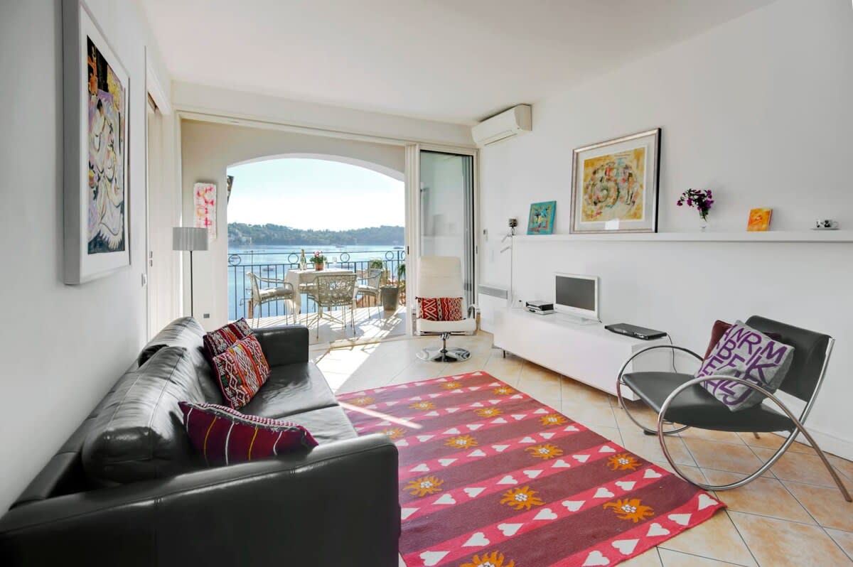 Property Image 2 - Old Town Apartment with Sea Views & A/C