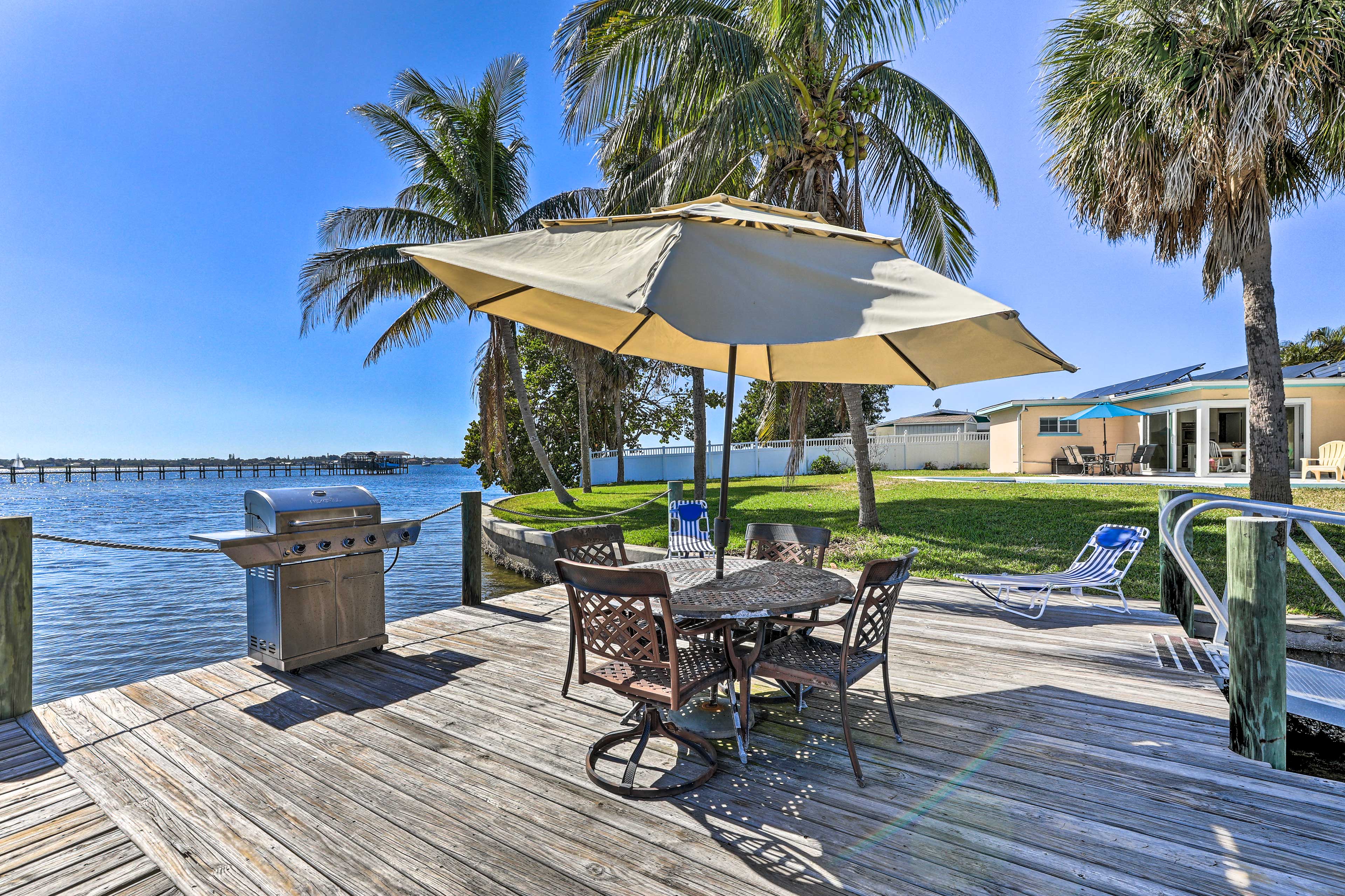 Property Image 2 - Waterfront Palmetto Home w/ Pool, Dock & Kayaks!