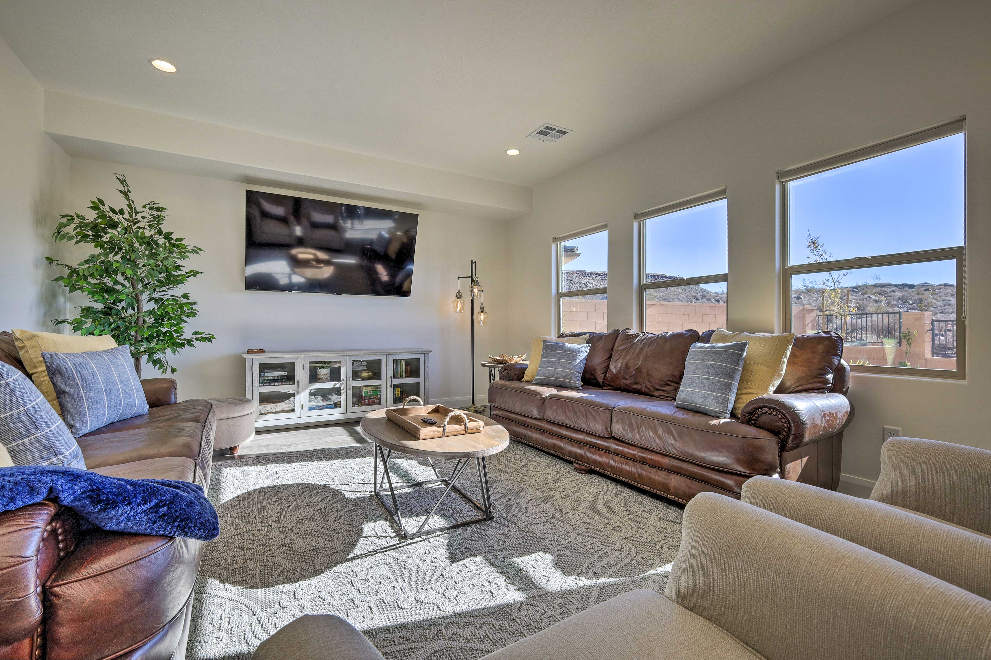 Property Image 2 - Utah Home w/ Private Patio & Resort Amenities!