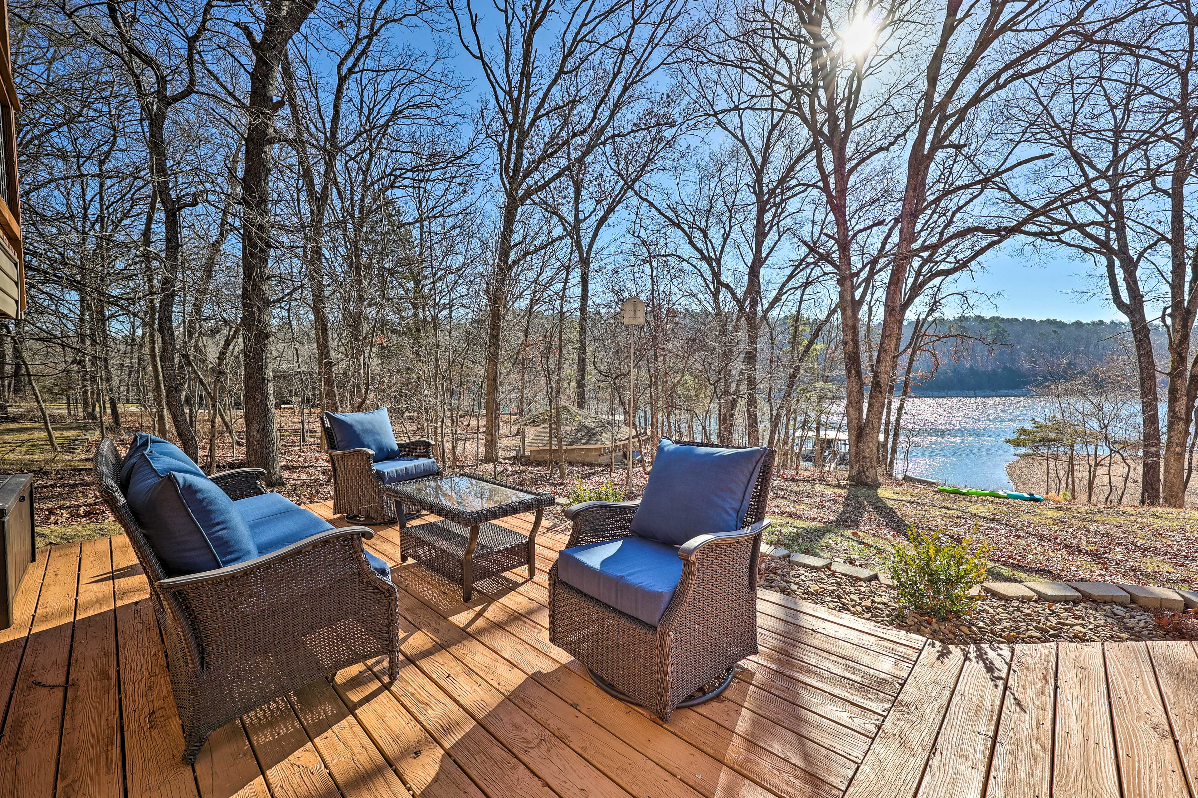 Property Image 1 - Cozy Beaver Lake Cabin w/ Waterfront View & Kayaks