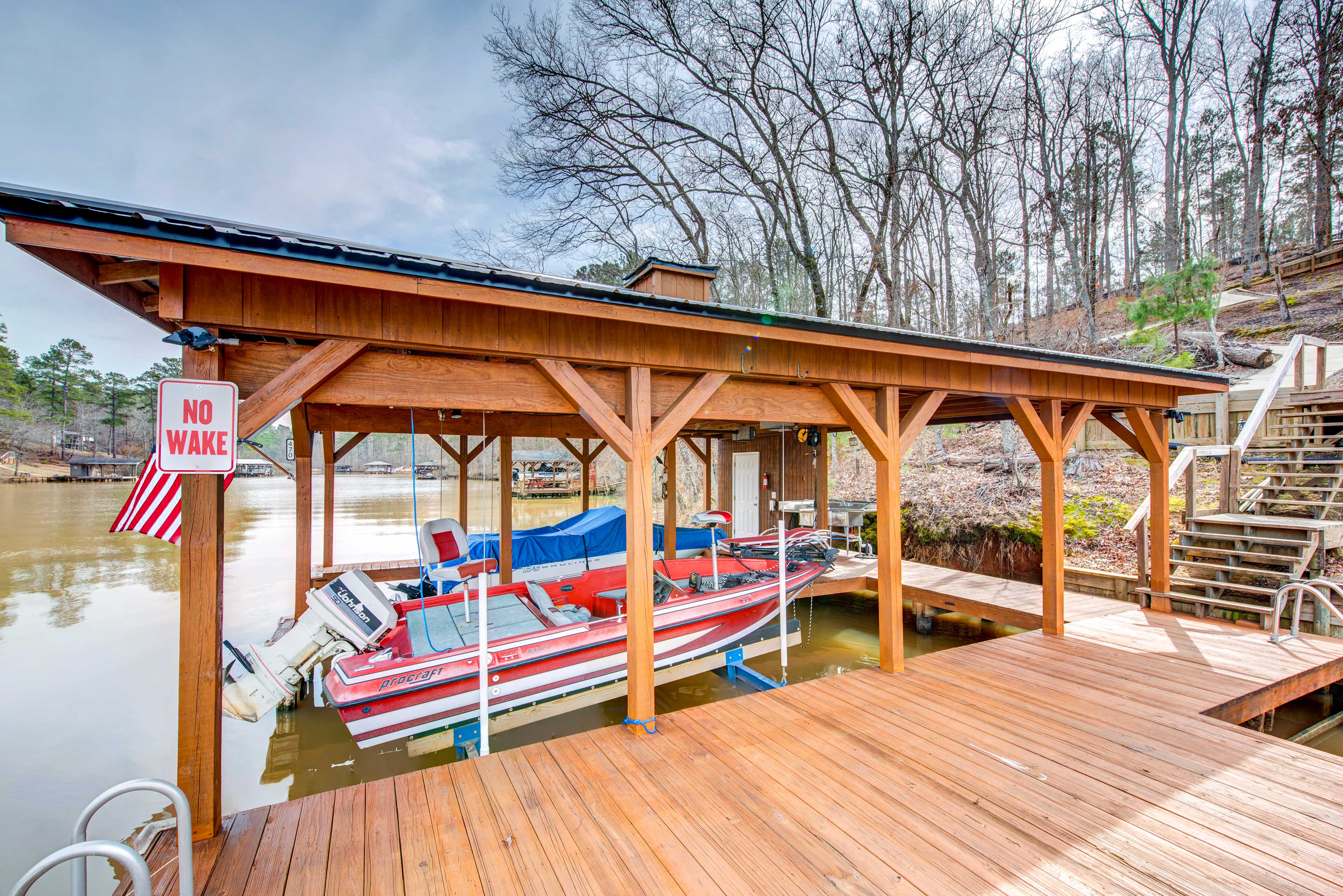 Georgia Home on Lake Sinclair w/ Private Dock