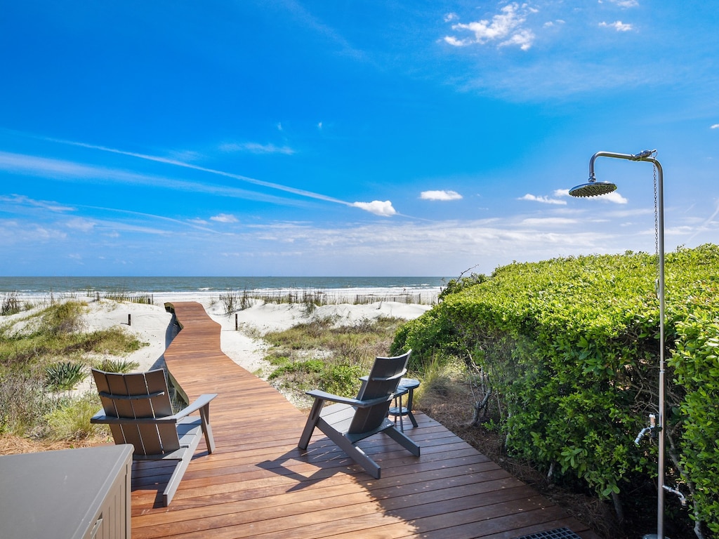 Beach Access at 8 East Beach Lagoon