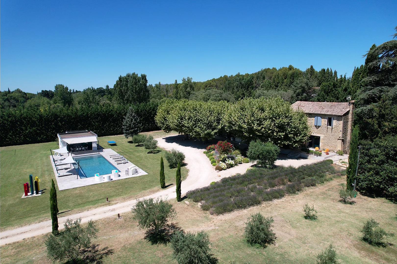 Property Image 1 - provencal farm house with heated pool located to salon de provence, 12 people