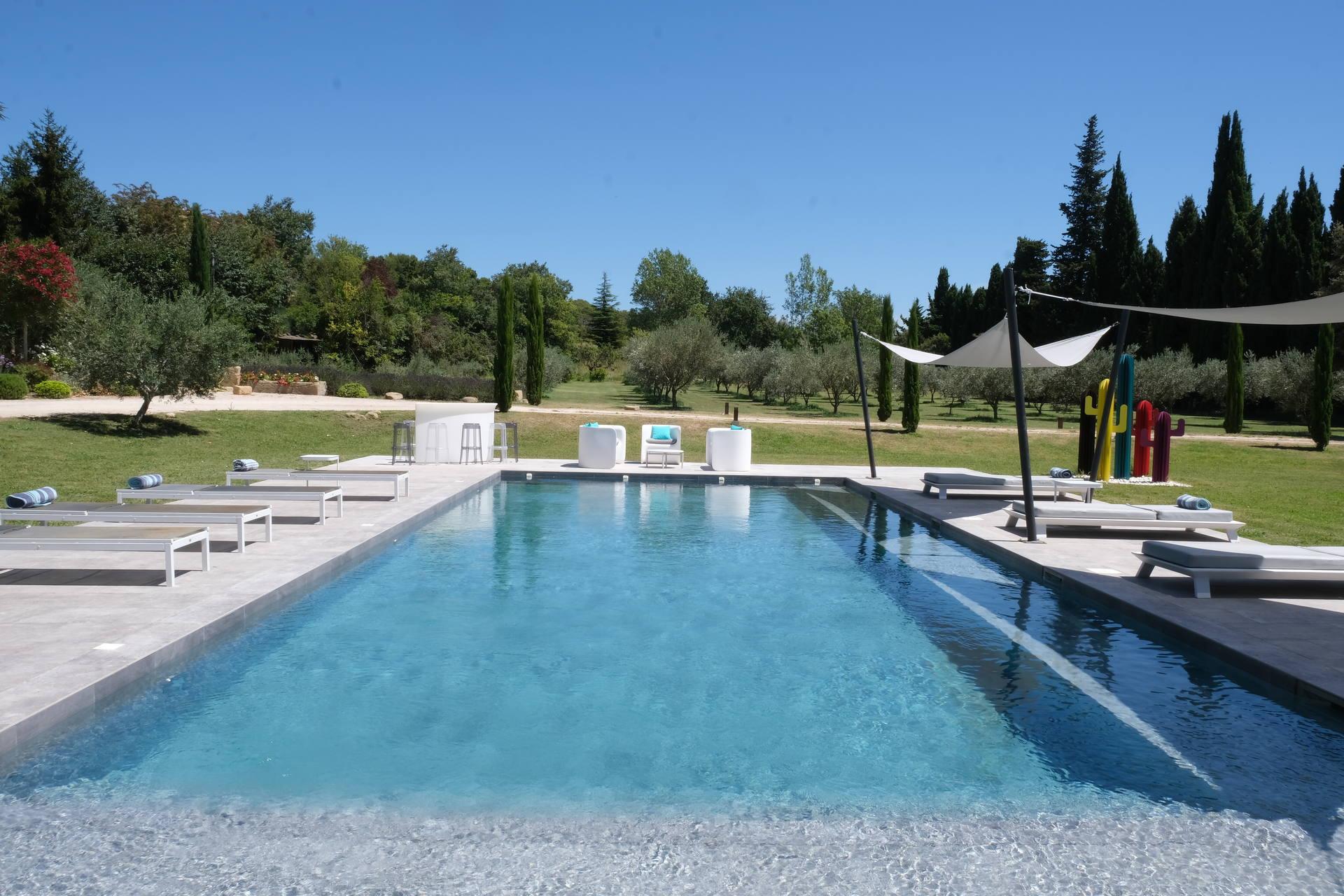 Property Image 2 - provencal farm house with heated pool located to salon de provence, 12 people