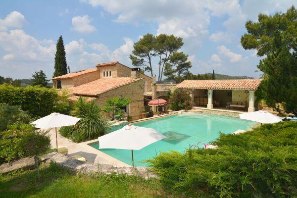 Property Image 1 - Prestige property with pool in the Alpilles