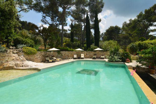 Property Image 2 - Prestige property with pool in the Alpilles