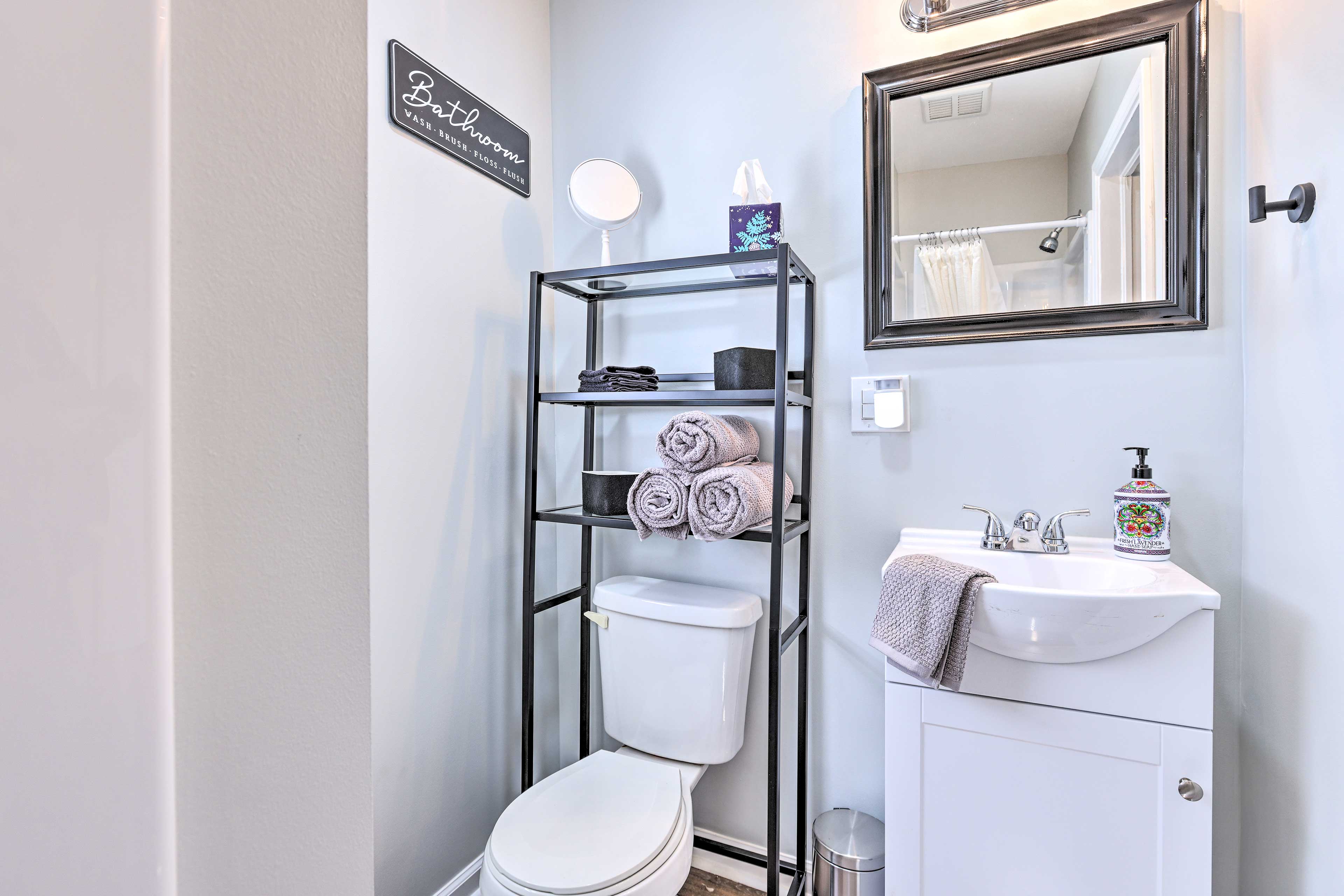 Tuscaloosa House 2 Mi to Coleman Coliseum!