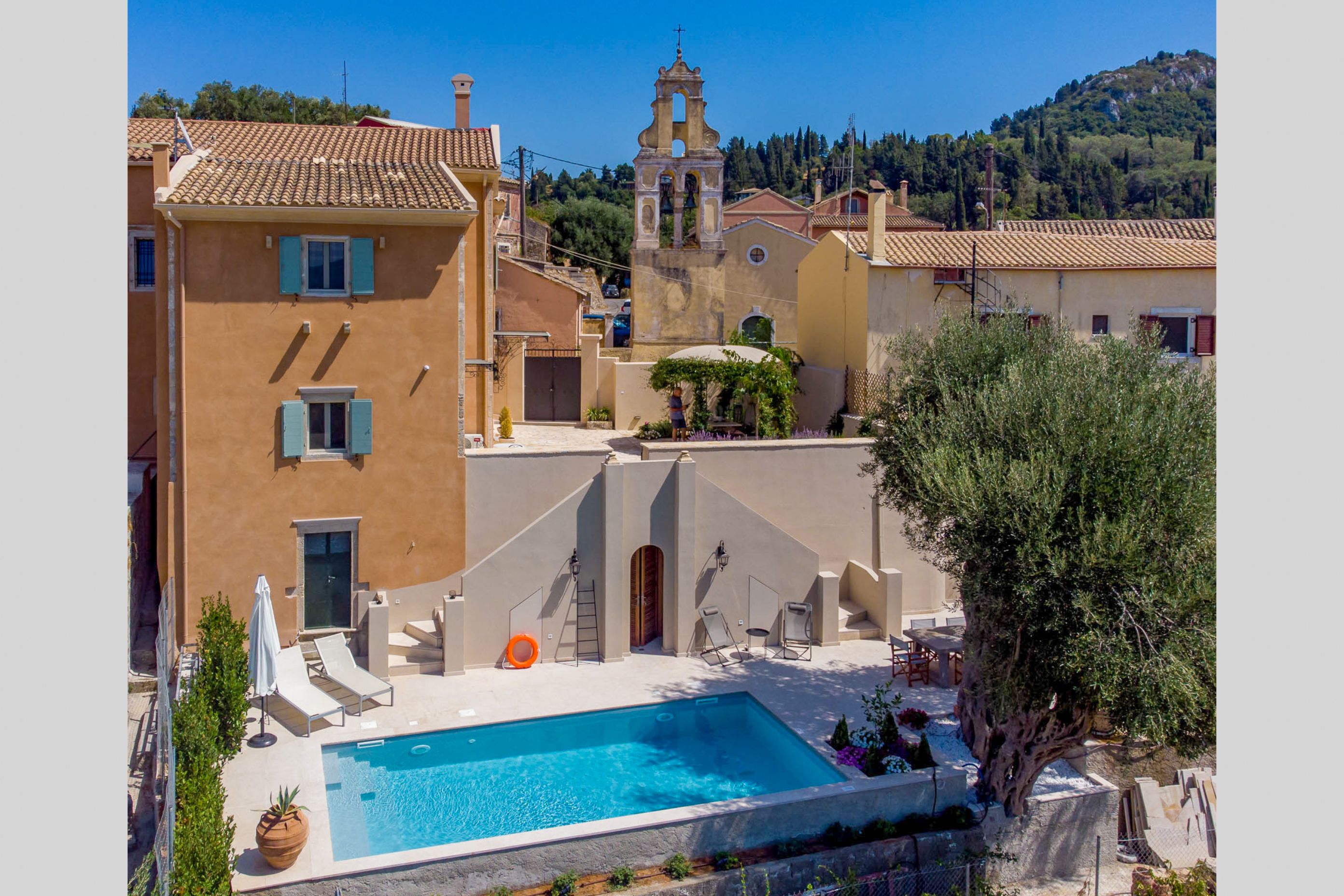 Casa Conti Villa with an amazing heated pool