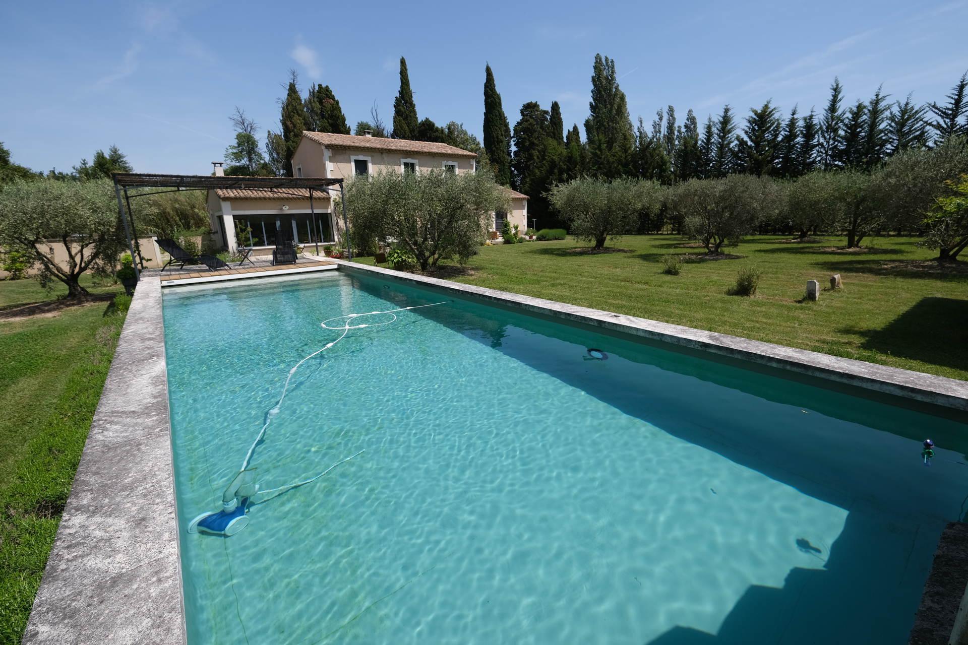 Property Image 1 - Very pretty villa with heated pool in the countryside of Saint Rémy de Provence  - 8 people.
