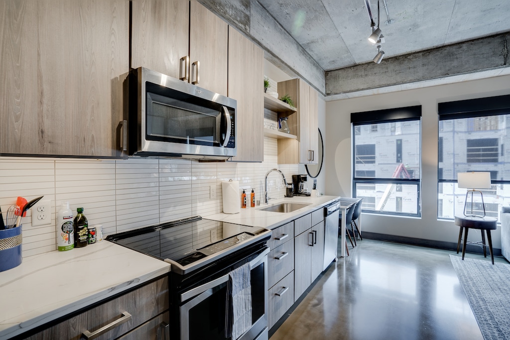 Ask about our grocery service so you can arrive with a fully-stocked fridge!