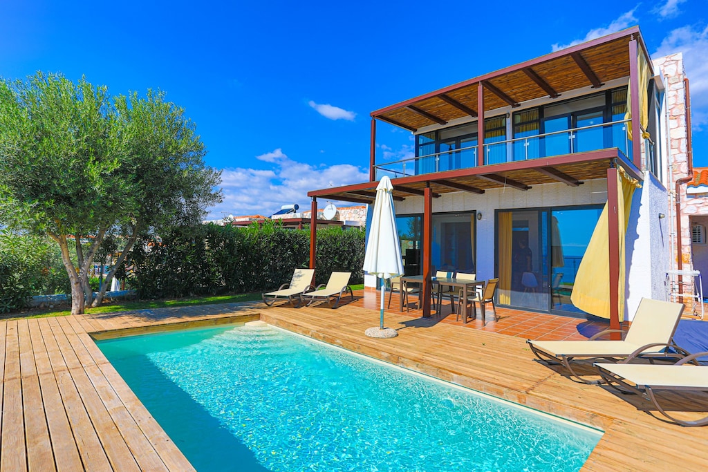 All sunbathing facilities provided