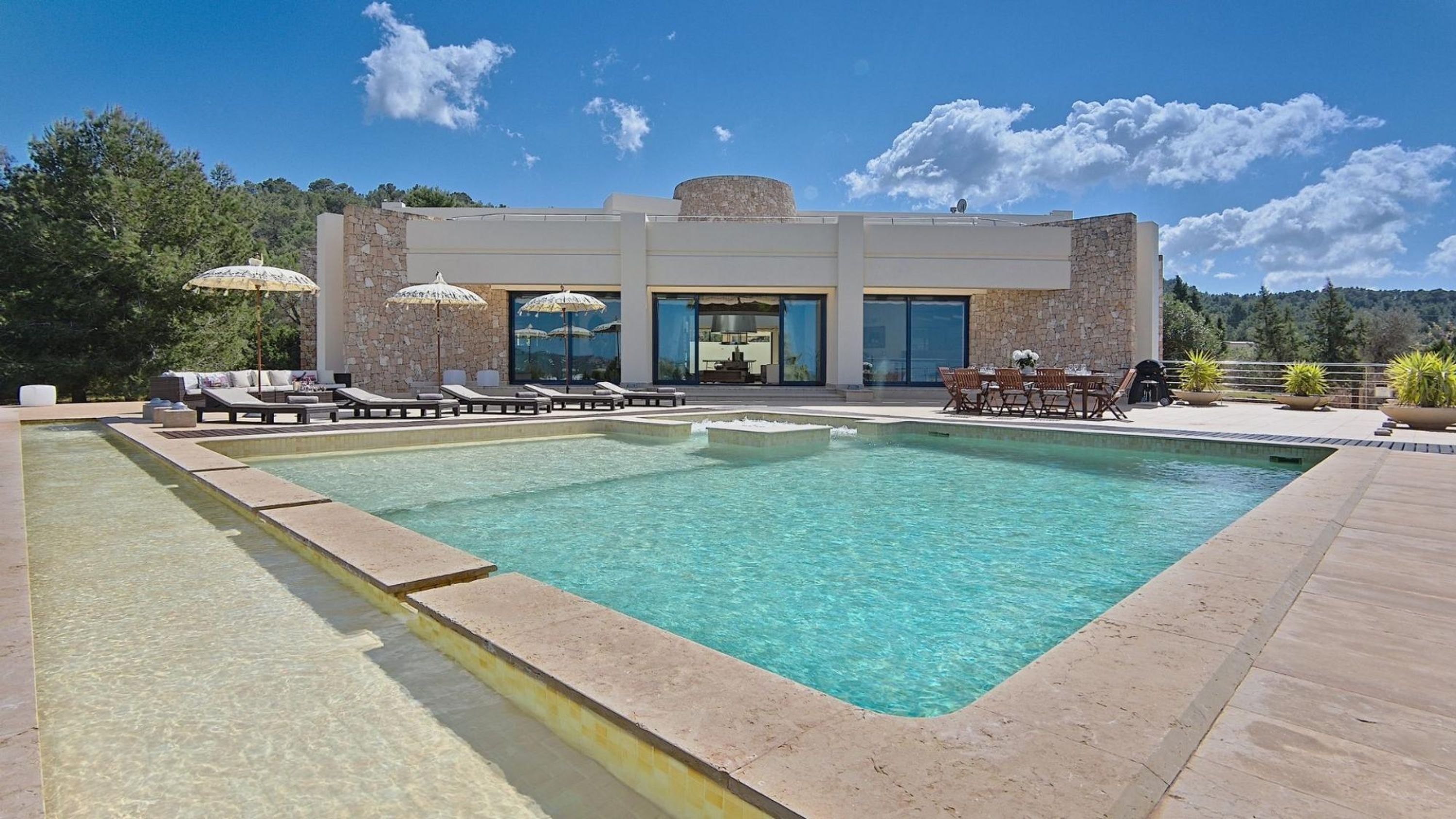 Property Image 1 - Villa Sunset Deluxe Live Luxury Lifestyle in Ibiza