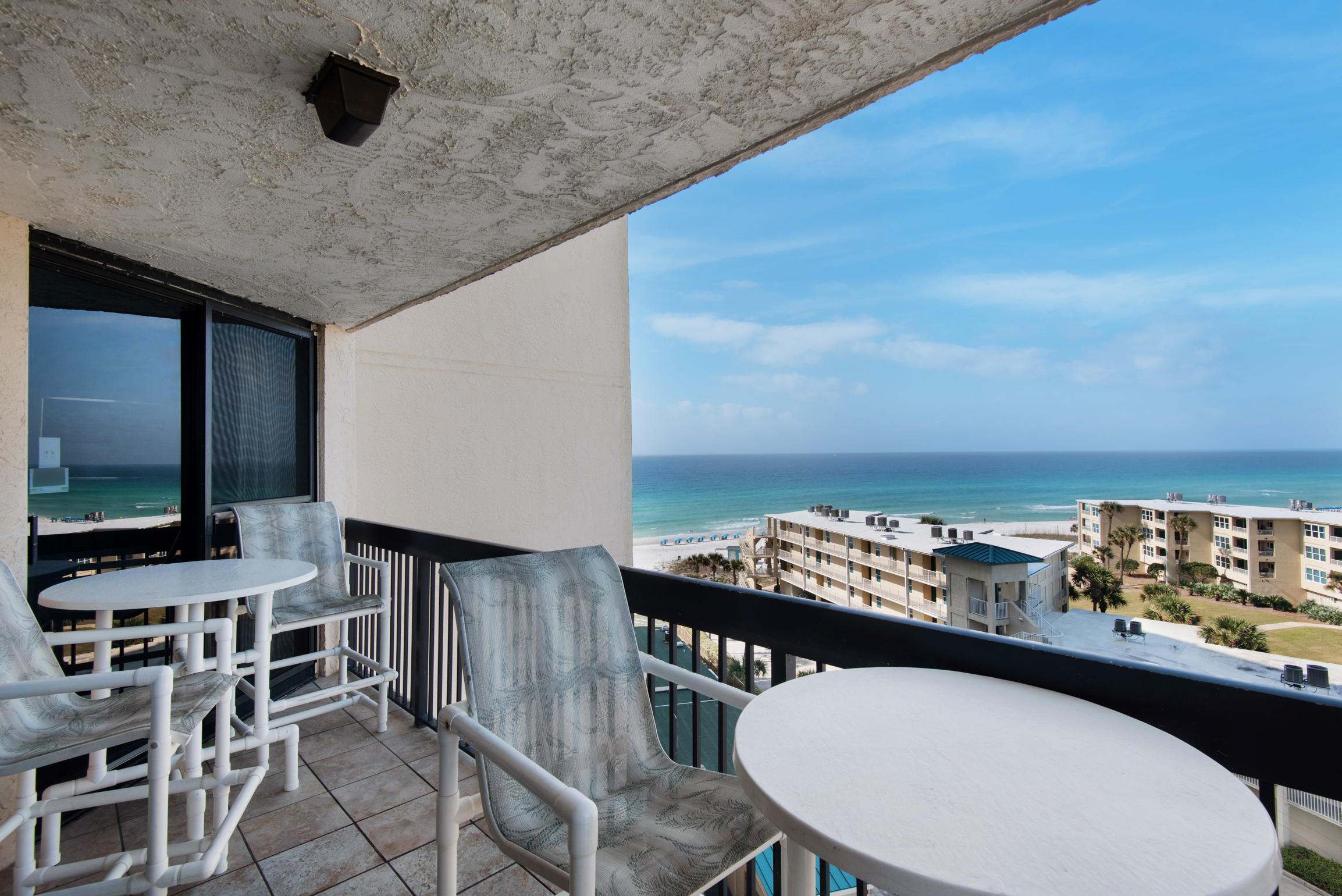 SunDestin 818 balcony views