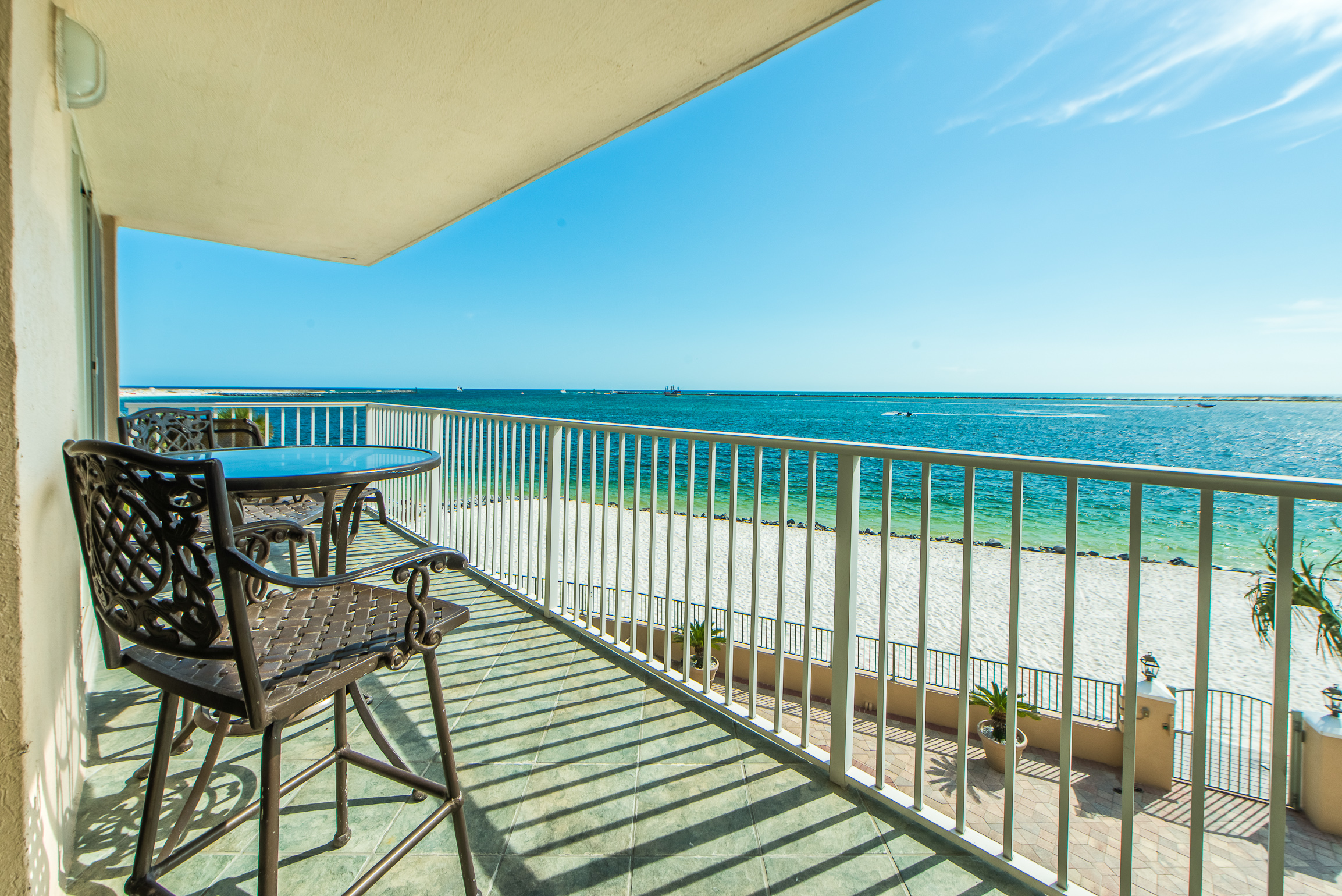 Fabulous Gulf views from the spacious balcony