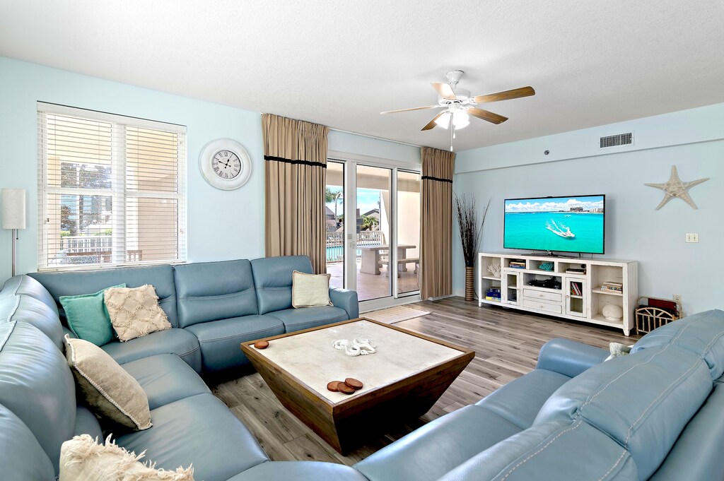 Comfy Furnishings AD II 101