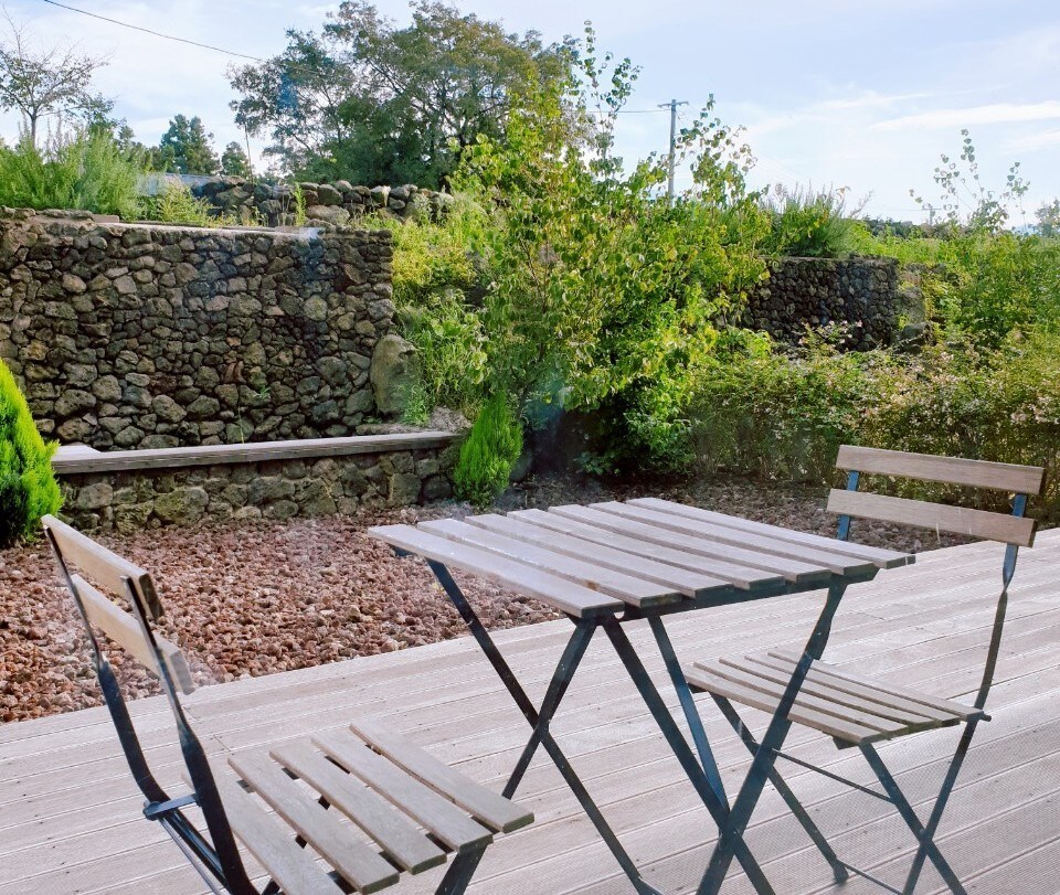 Property Image 1 - Pension type Terrace Hill with pine stone garden and stone wall