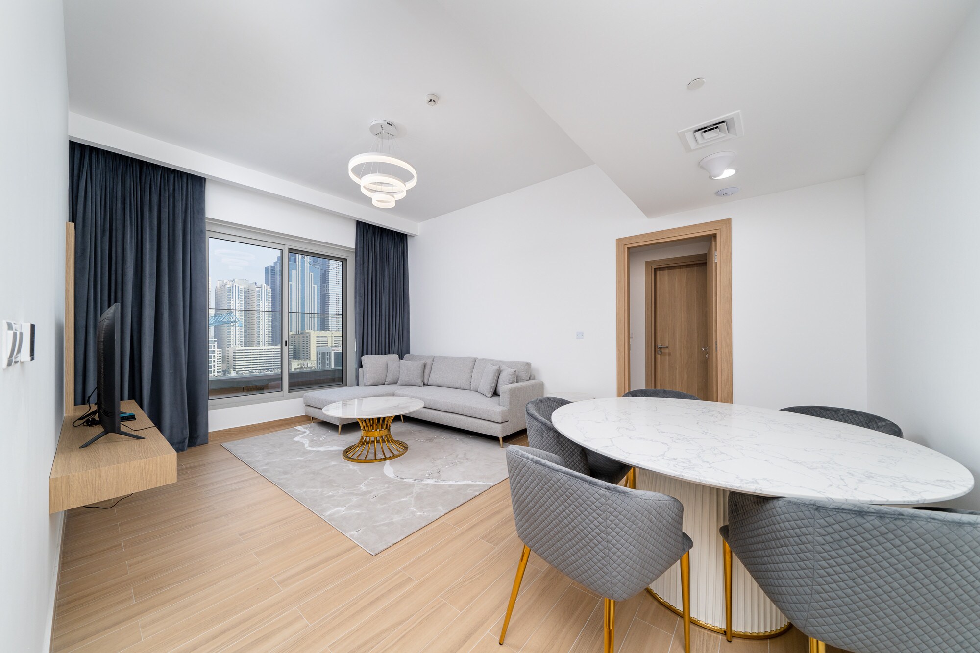 Property Image 1 - Brand New 1 Bedroom in Jumeirah Garden City