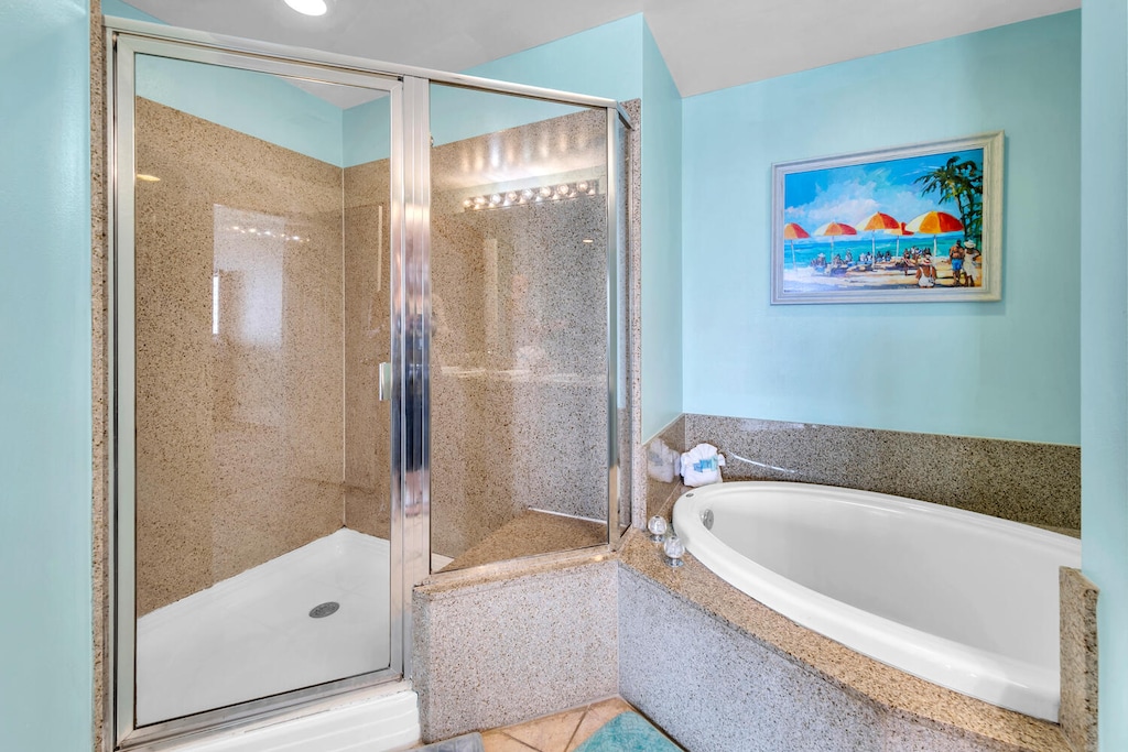 Master shower and tub