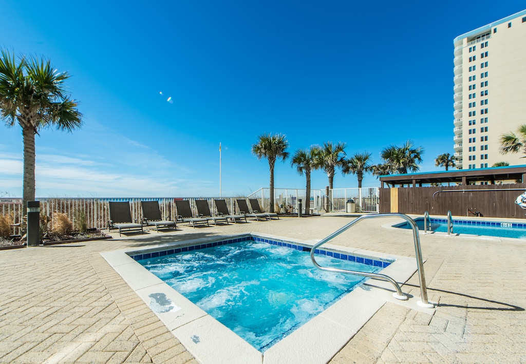 Gulfside hot tub