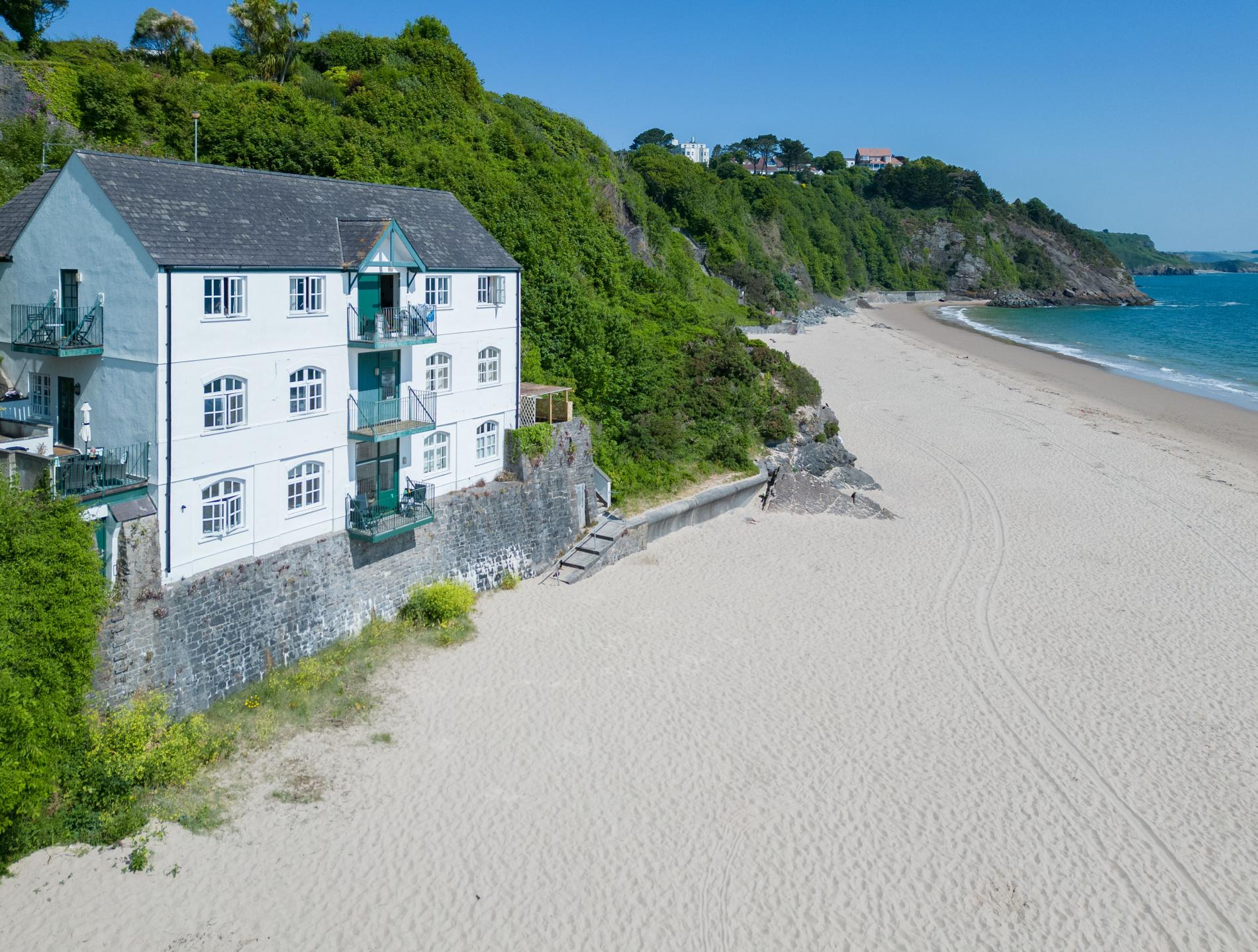 Property Image 1 - The Sand Castle - 2 Bedroom Apartment - Tenby
