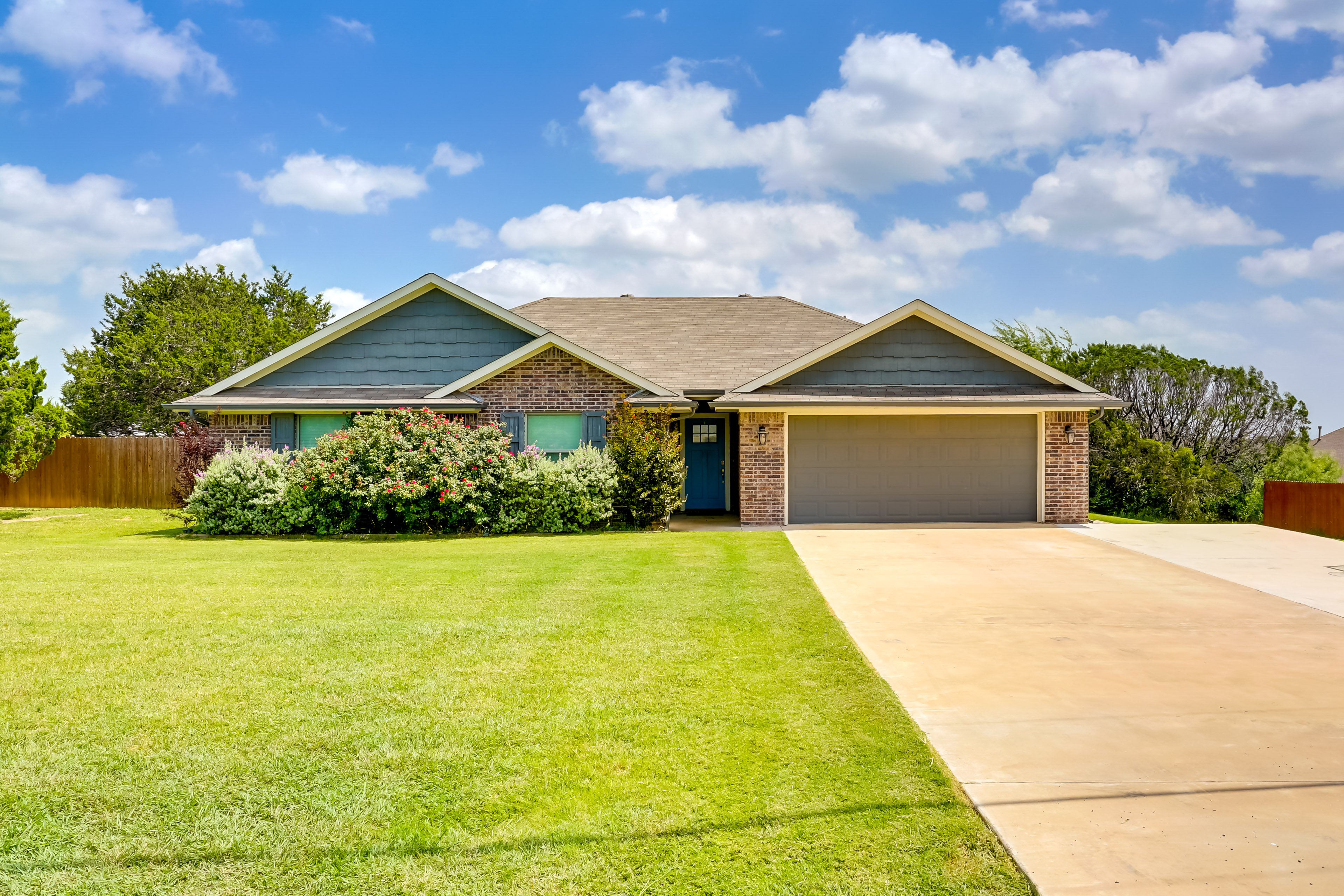 Property Image 1 - Inviting Granbury Home w/ Fire Pit: 3 Mi to Lake!