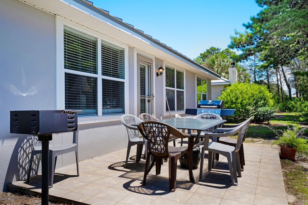 Dine out on the patio