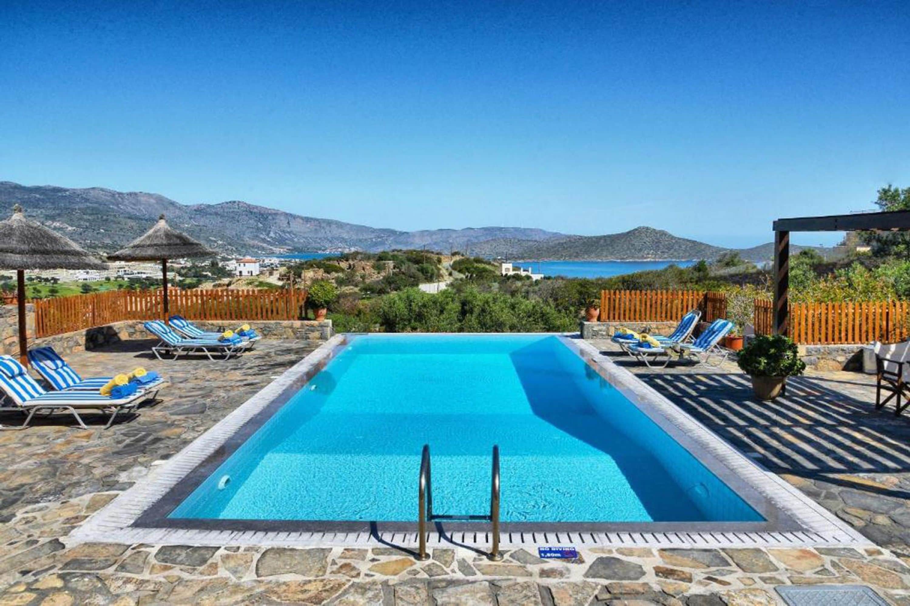 Property Image 1 - Villa Glan Y Mor in Agios Nikolaos