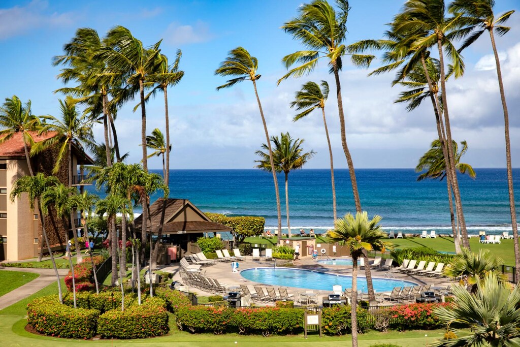 Swim, sunbathe, and soak in spectacular ocean views?this lush island escape brings paradise to your doorstep