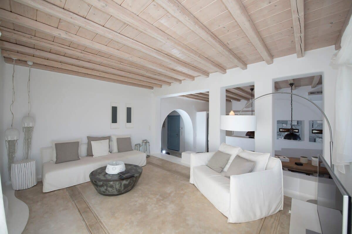 Property Image 2 - Spacious Decorated Villa in Prestige Location