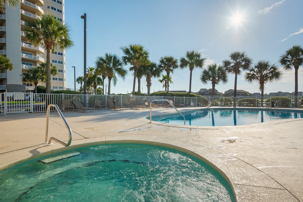 Hot tub and pool