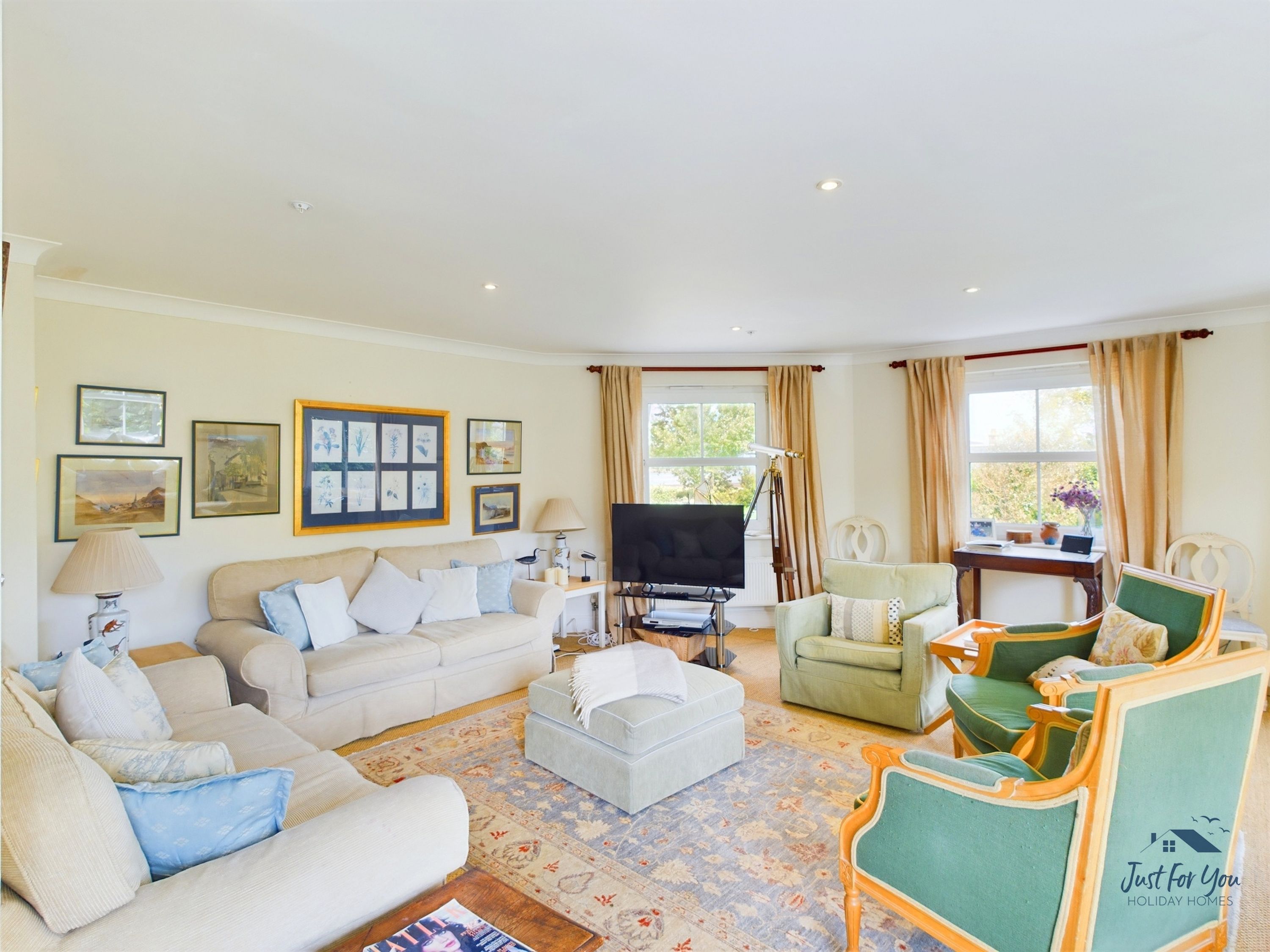 Property Image 1 - Solent Landing No  16  Beach Retreat