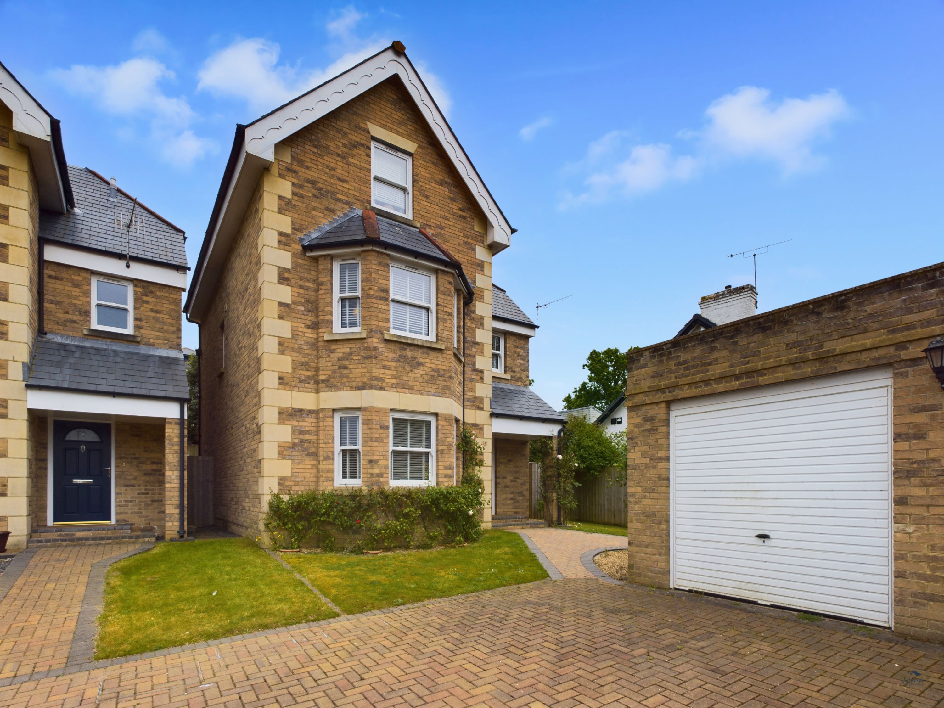 Property Image 2 - Queens Mews a coastal holiday home