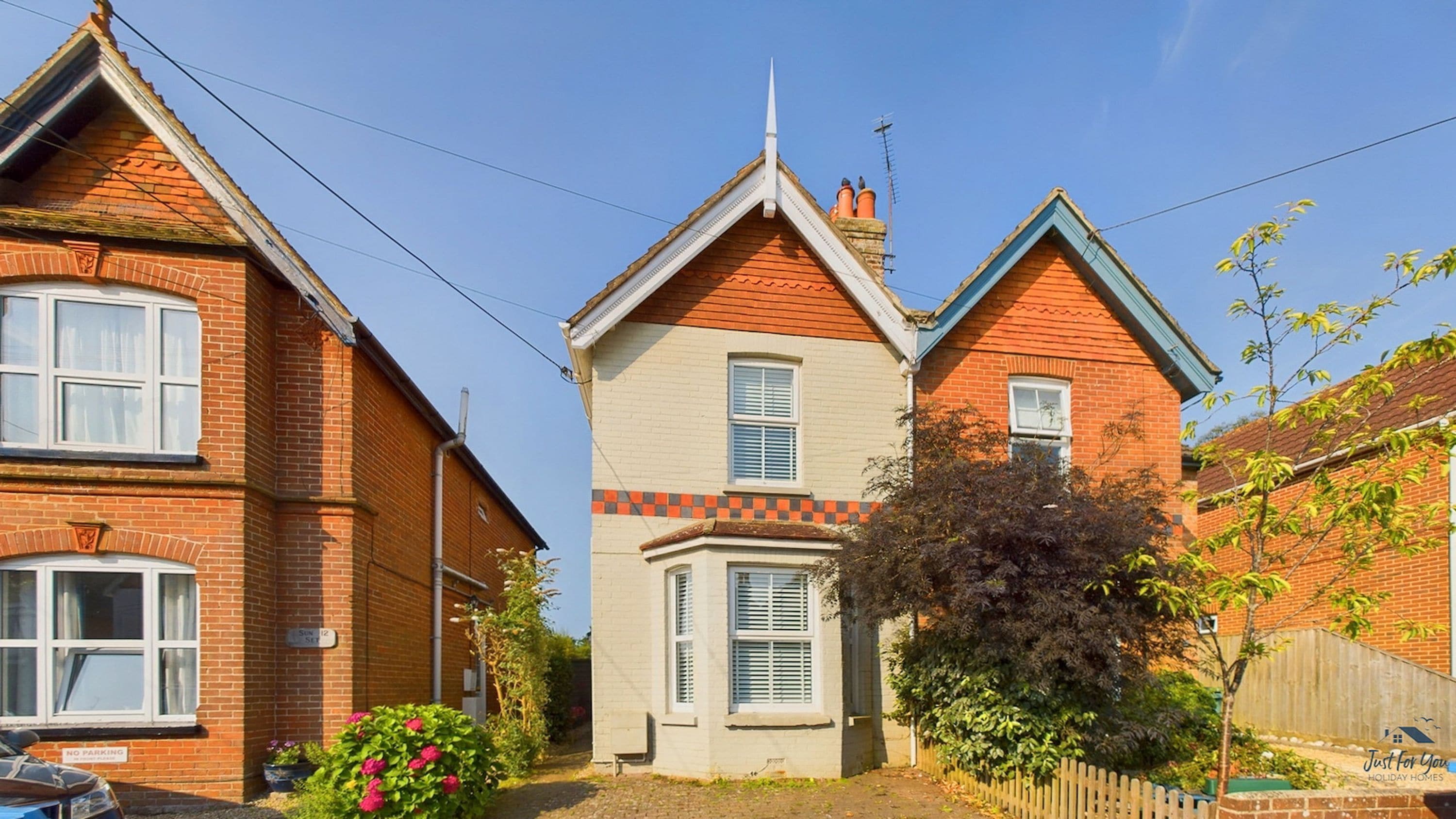 Property Image 2 - Blackberry Cottage in Bembridge