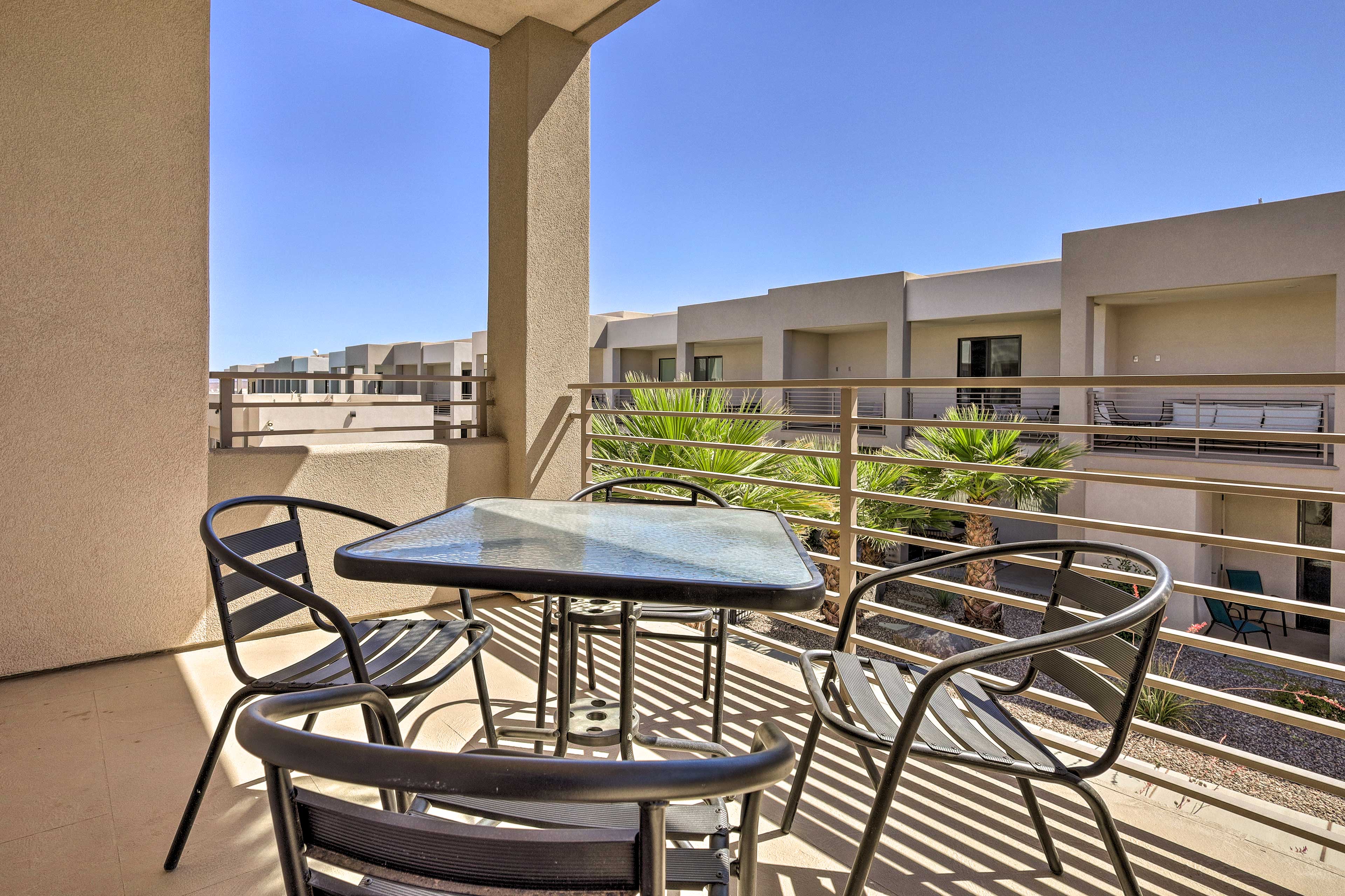Property Image 2 - Sunny Resort Townhome + Balcony & Pool Access