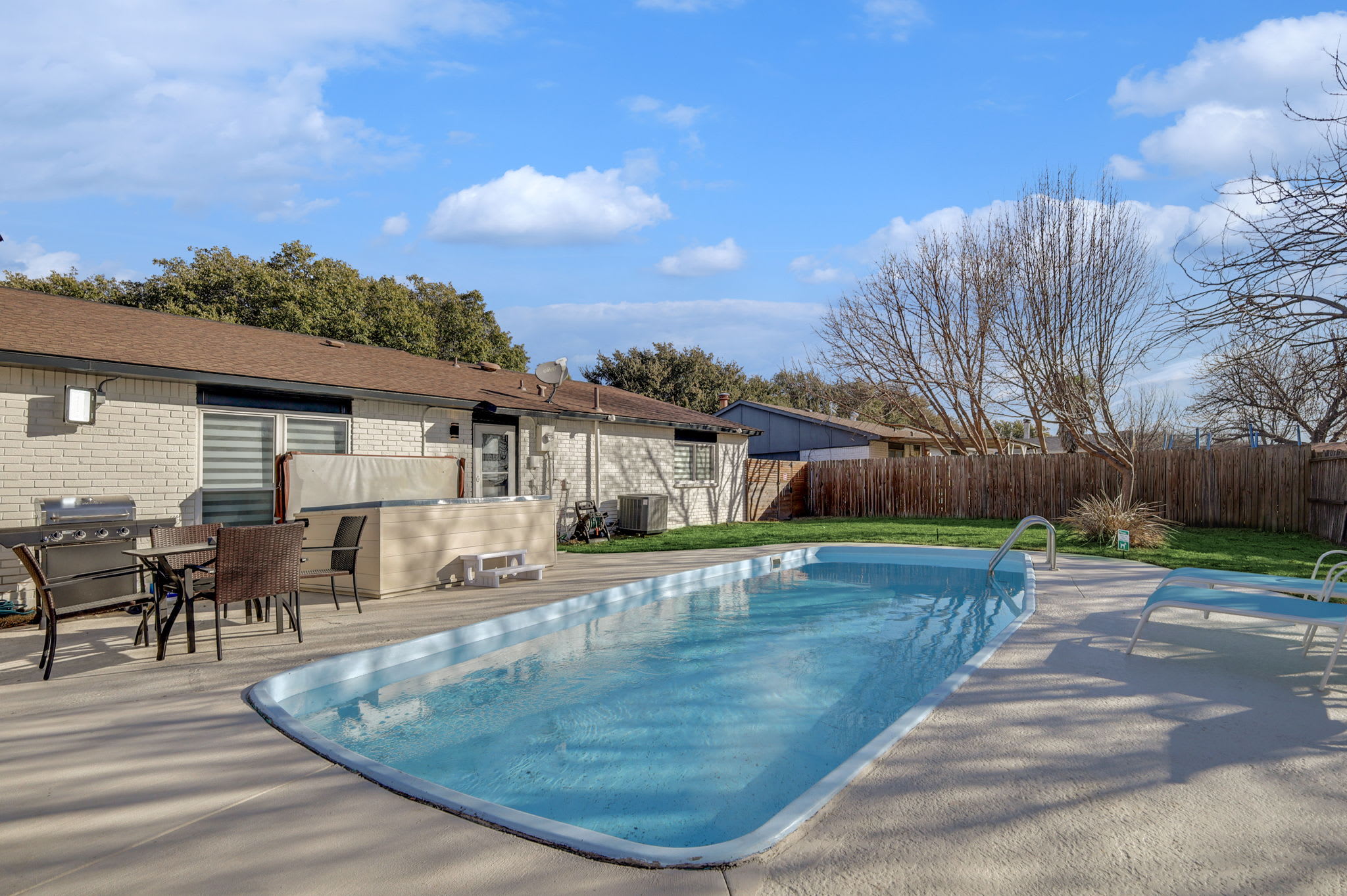 Property Image 2 - Modern Chic Comfort with Pool Time Fun in the Sun!