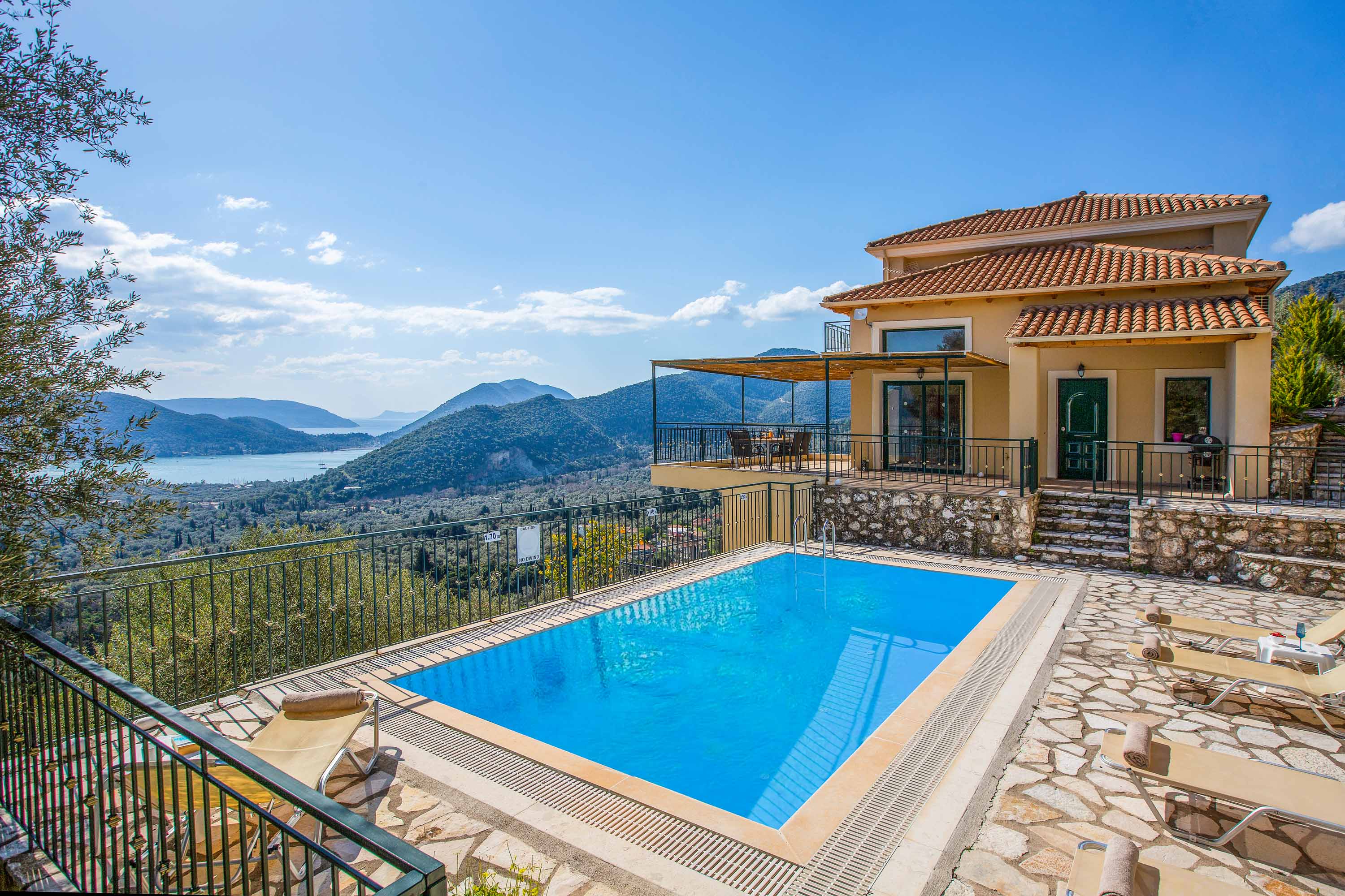 Property Image 1 - Villa Rigani