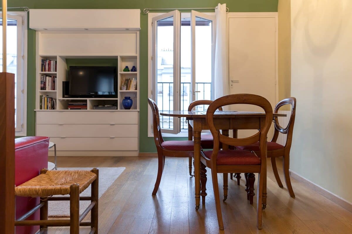 Coquelicot | Delightful 1 Bedroom Apt near Eiffel Tower