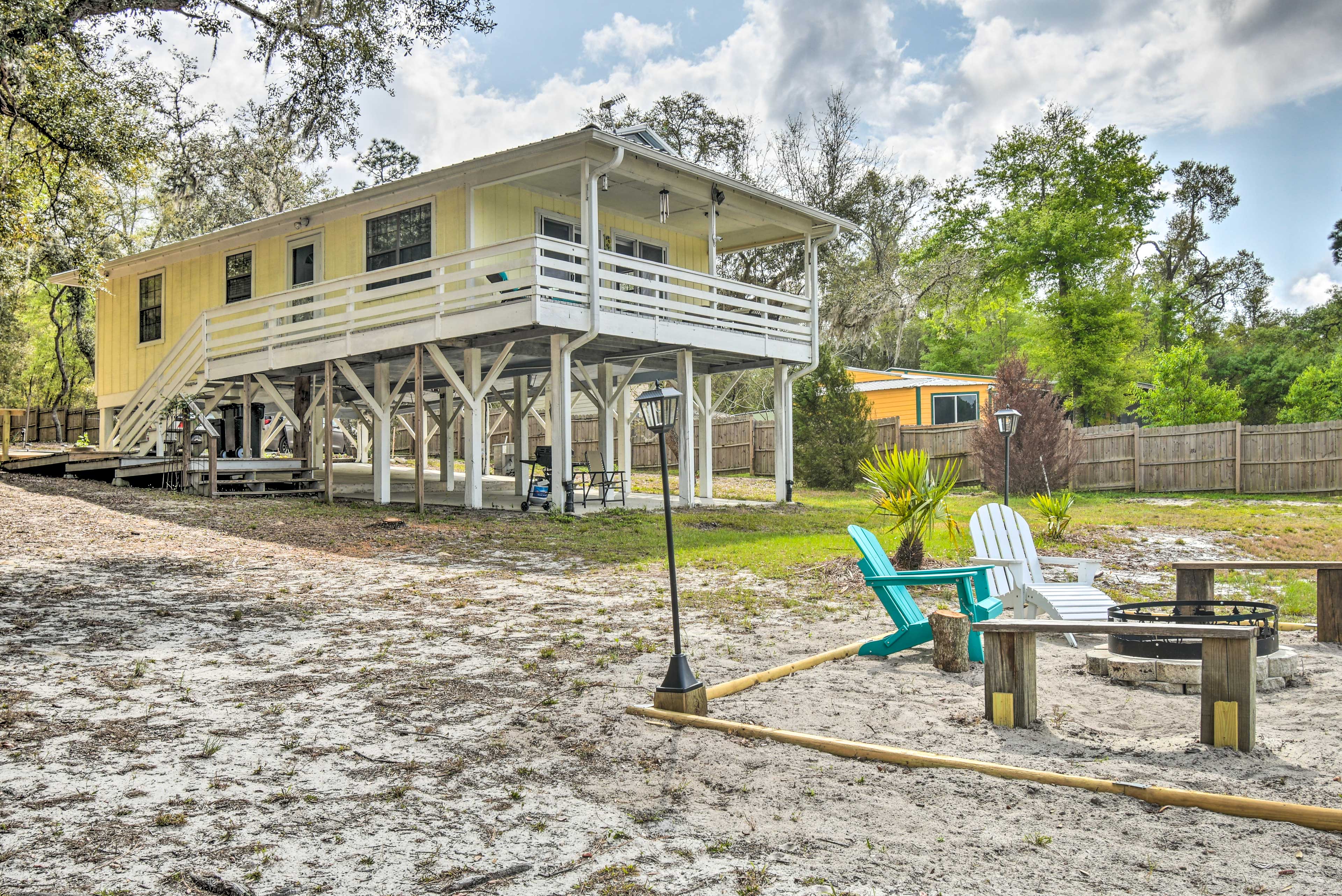 Property Image 1 - Waterfront Hawthorne Hideaway with Fire Pit!