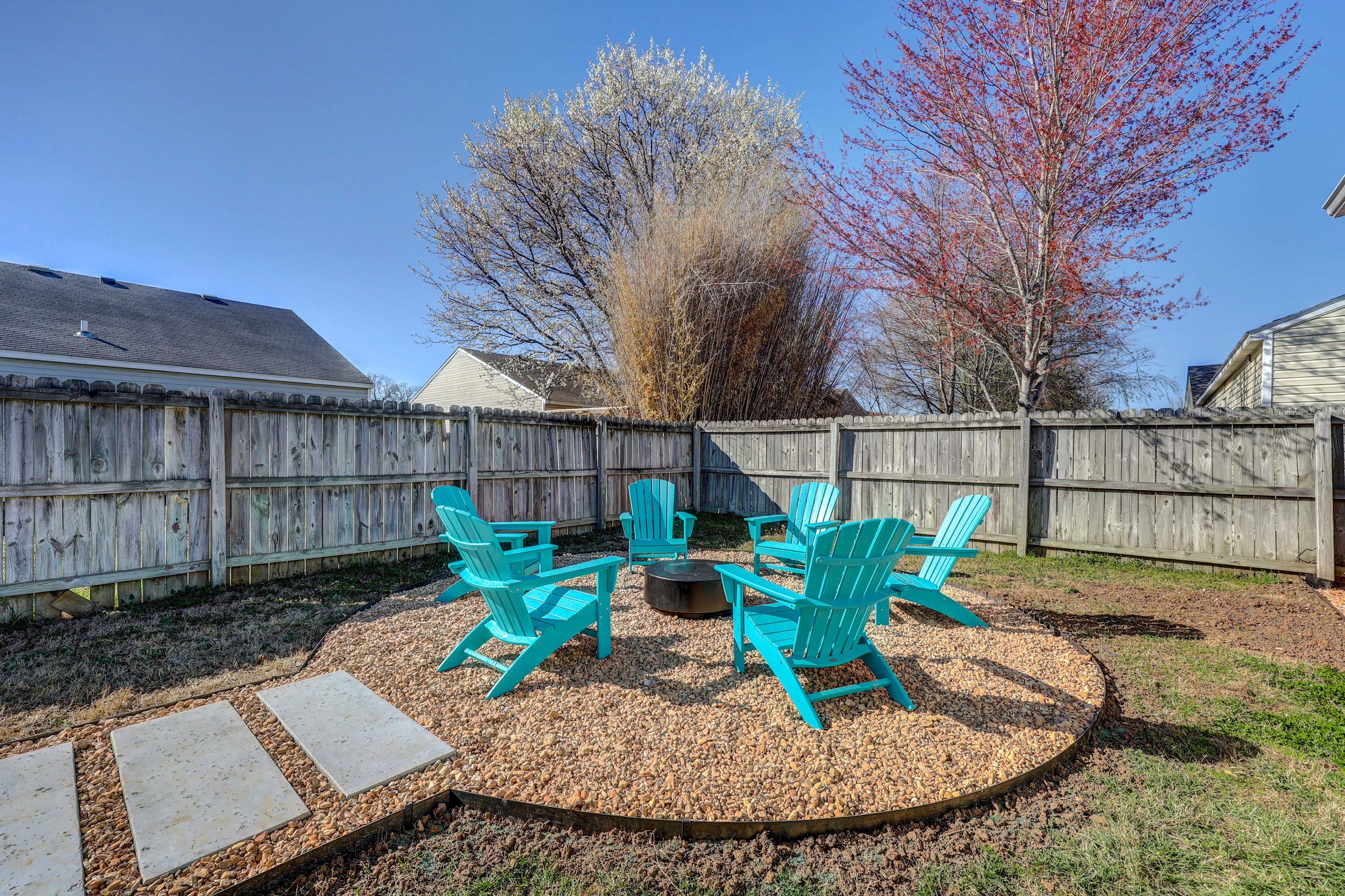 Chic Bentonville Home w/ Patio & Fire Pit!