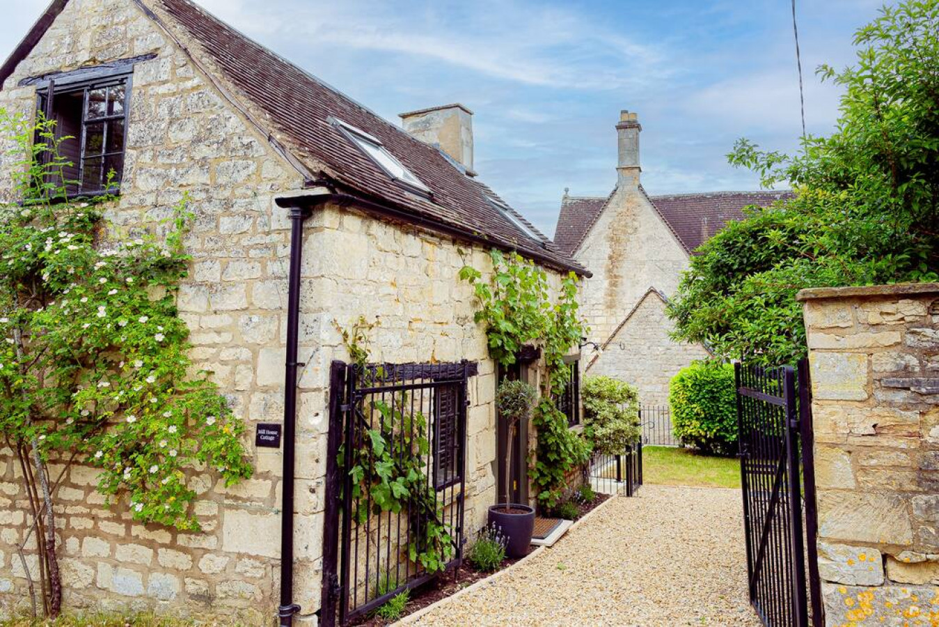 Property Image 1 - Mill House Cottage - Star Stay on The Cotswold Way