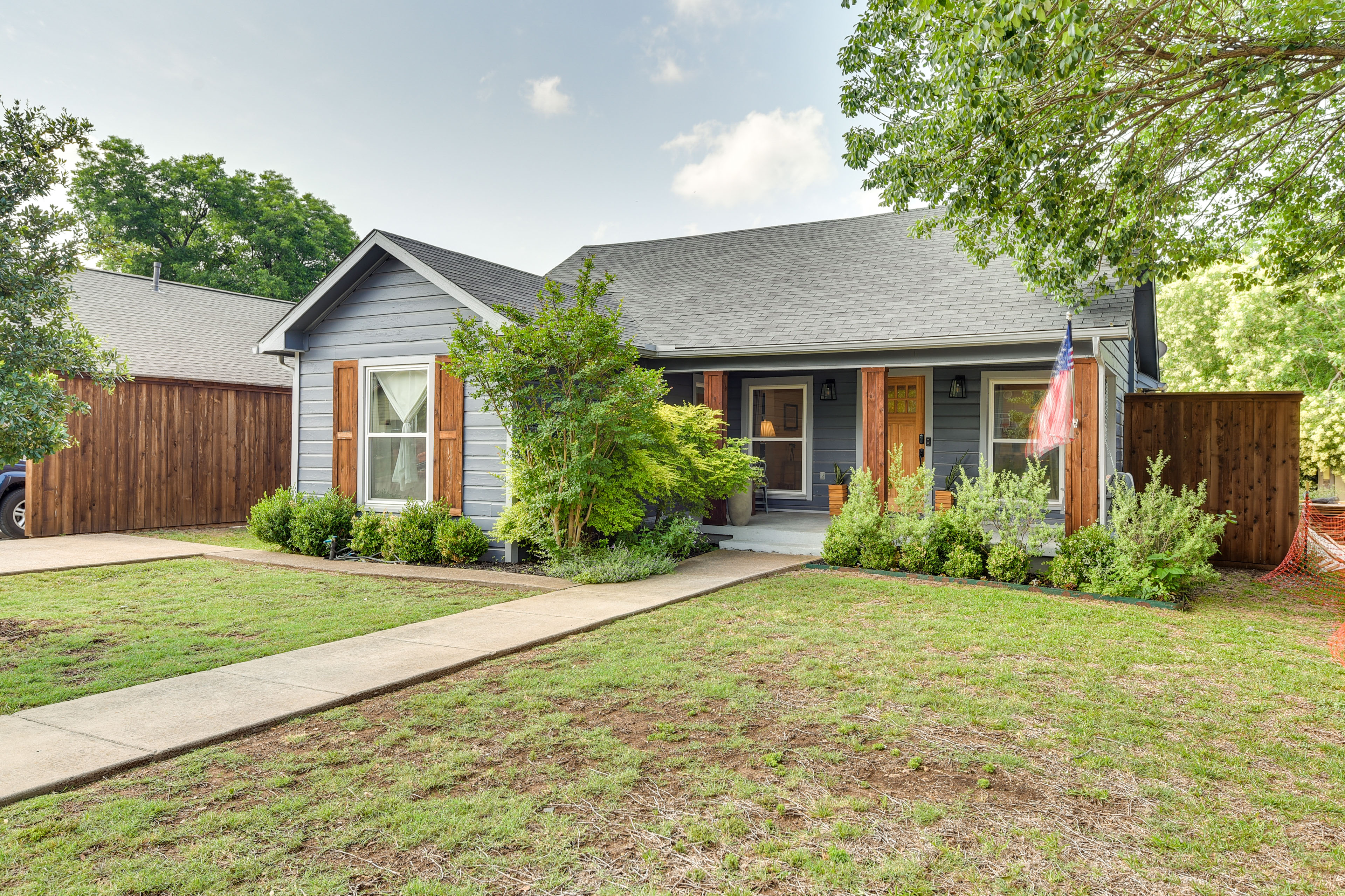 Property Image 2 - ‘Pecan Blue’ Frisco Rental: Private Yard & Hot Tub