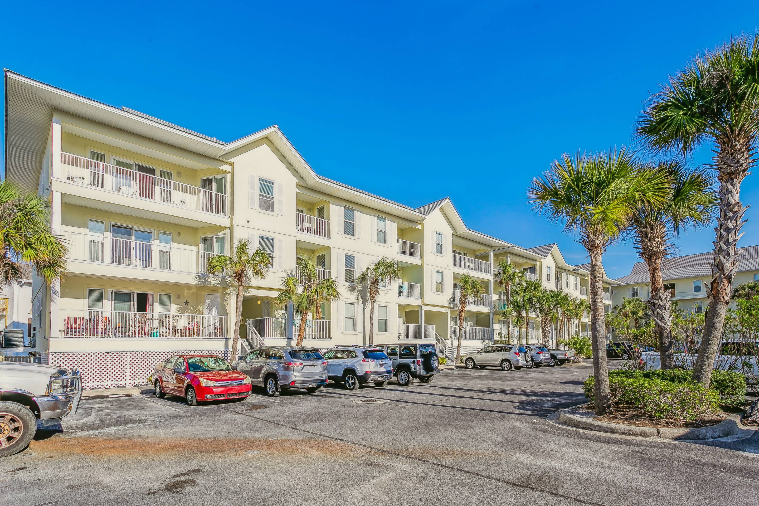 Gulf Island Condos Unit 514