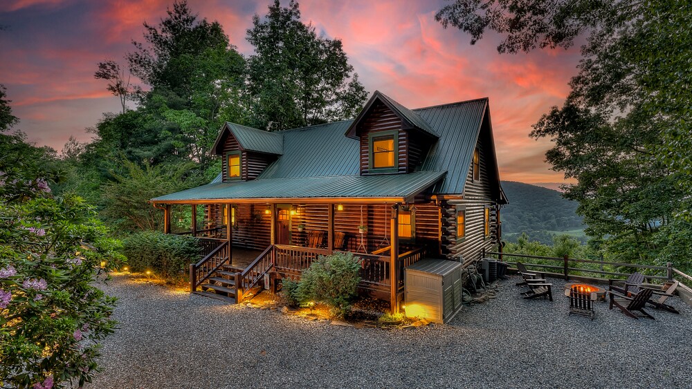 Property Image 1 - An Owl’s Perch- Pet Friendly | Panoramic Sunset Views | Game Room | Firepit Property Image 1 - An Owl’s Perch- Pet Friendly | Panoramic Sunset Views | Game Room | Firepit