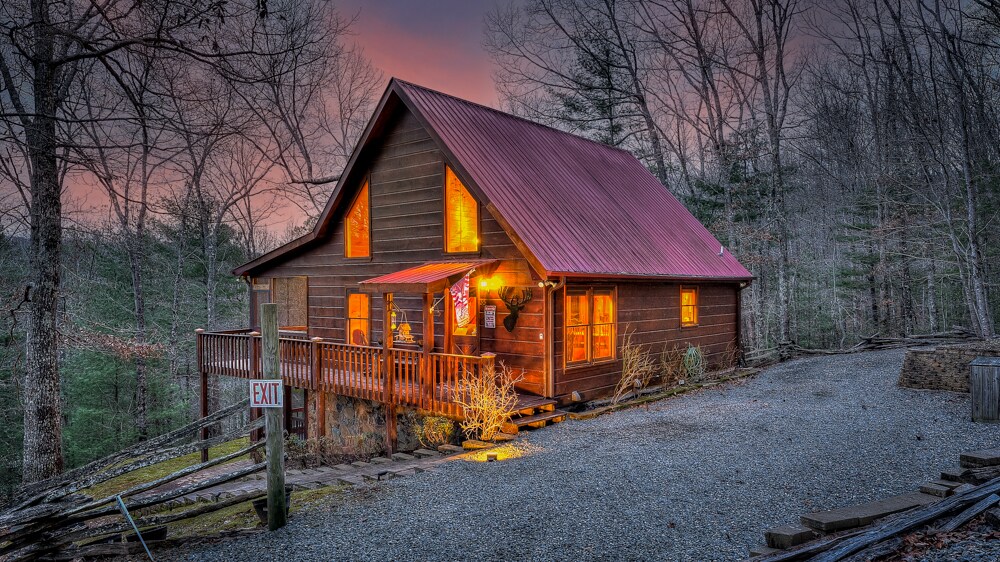 Property Image 1 - Big Buck Lodge- Screened Porch | Fire Pit | Aska Adventure Area