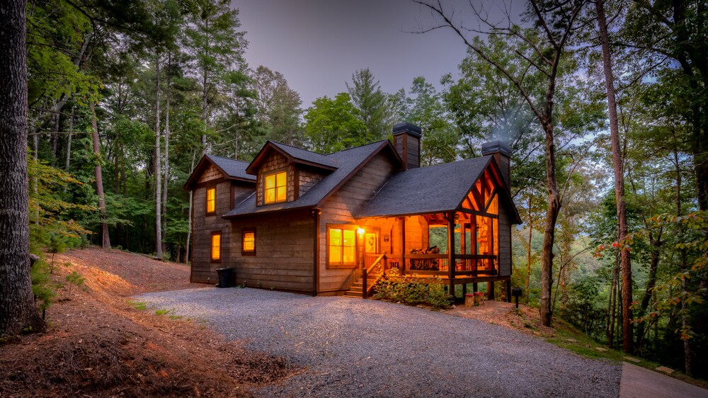 Property Image 1 - Unplug - Mountain View | Hot Tub | Pool Table | Outdoor Wood Burning Fireplace | Fire Pit