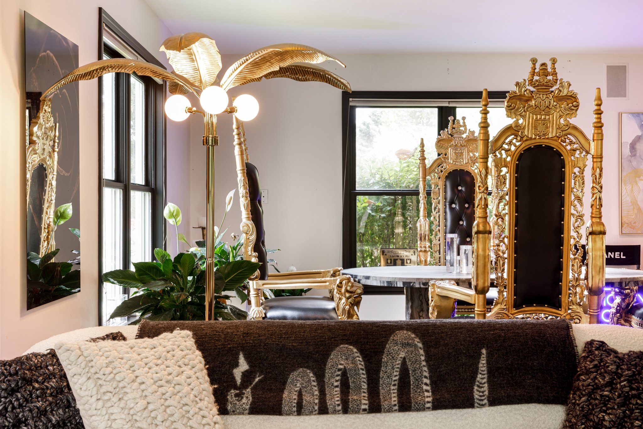 ♕ Peaceful Luxury – Unique Designer Home | Cinema • Gym • Basketball Court & More ➠ 3457