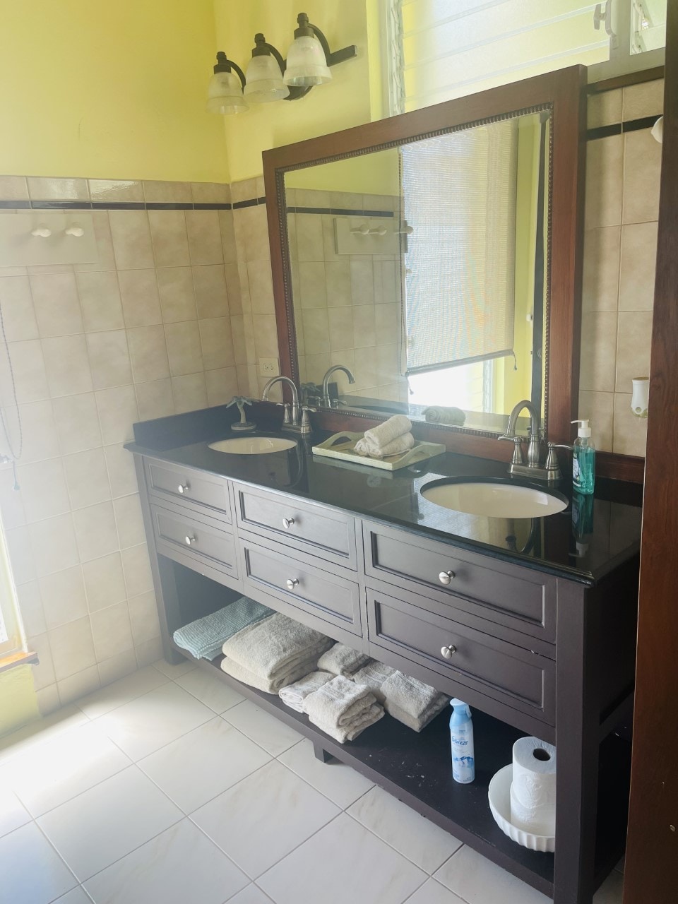 Master bedroom bathroom