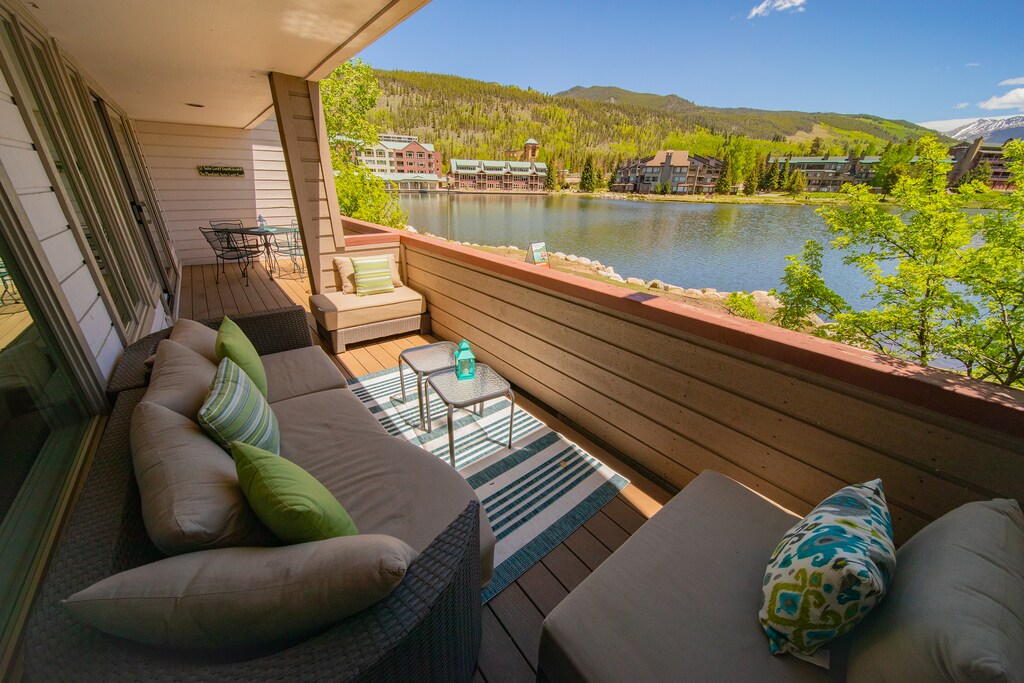 Your private deck on the Lake! #summer